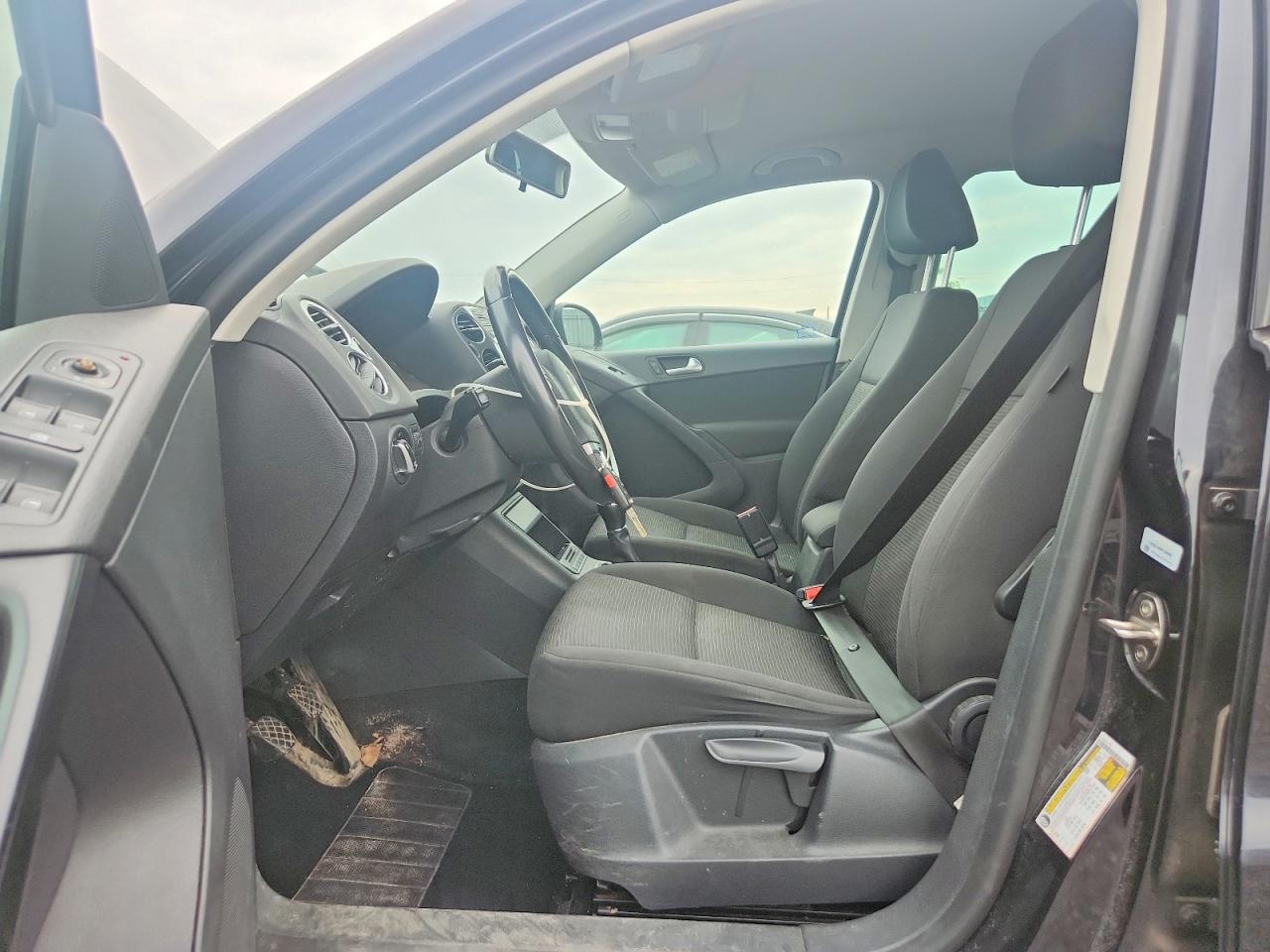 2014 Volkswagen Tiguan S Black vin: WVGKV3AX1EW616362