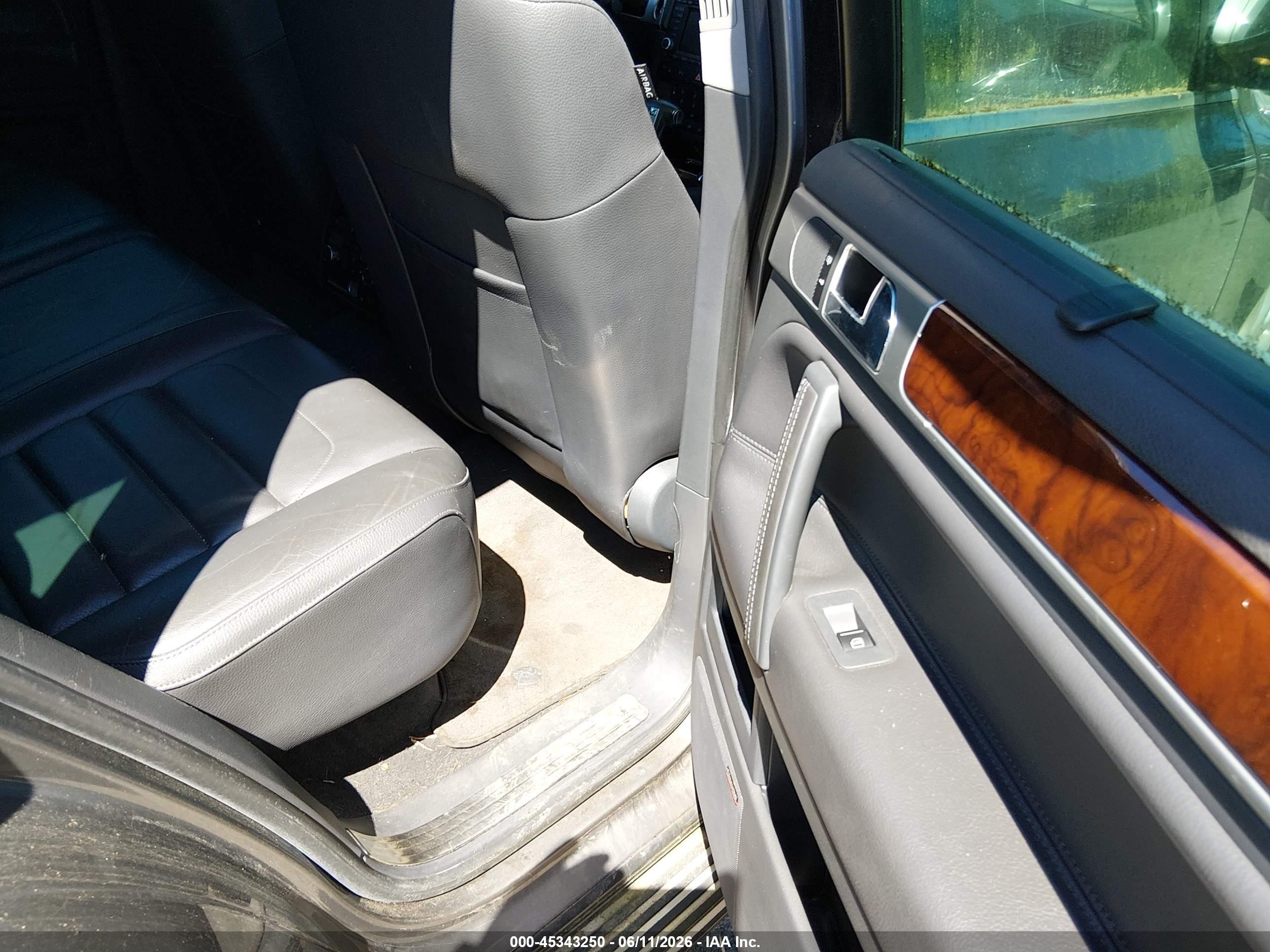 2008 Volkswagen Touareg 2 V8 Fsi Blue vin: WVGMB77L18D038664