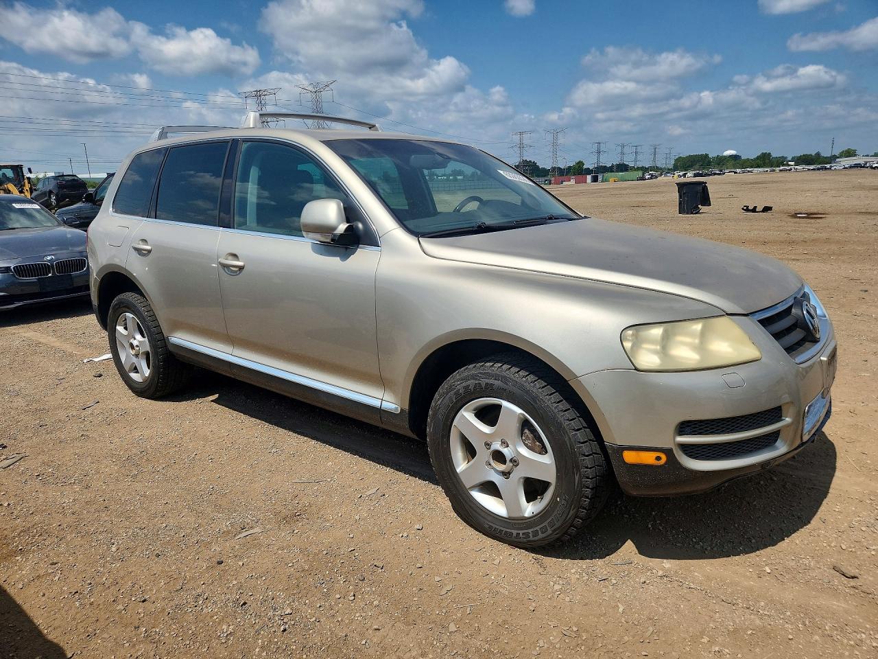2005 Volkswagen Touareg 4.2 Cream vin: WVGMM77L75D001706