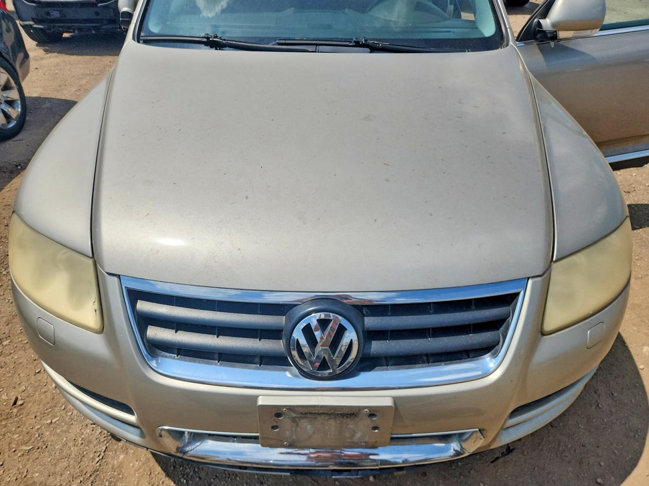 2005 Volkswagen Touareg 4.2 Cream vin: WVGMM77L75D001706