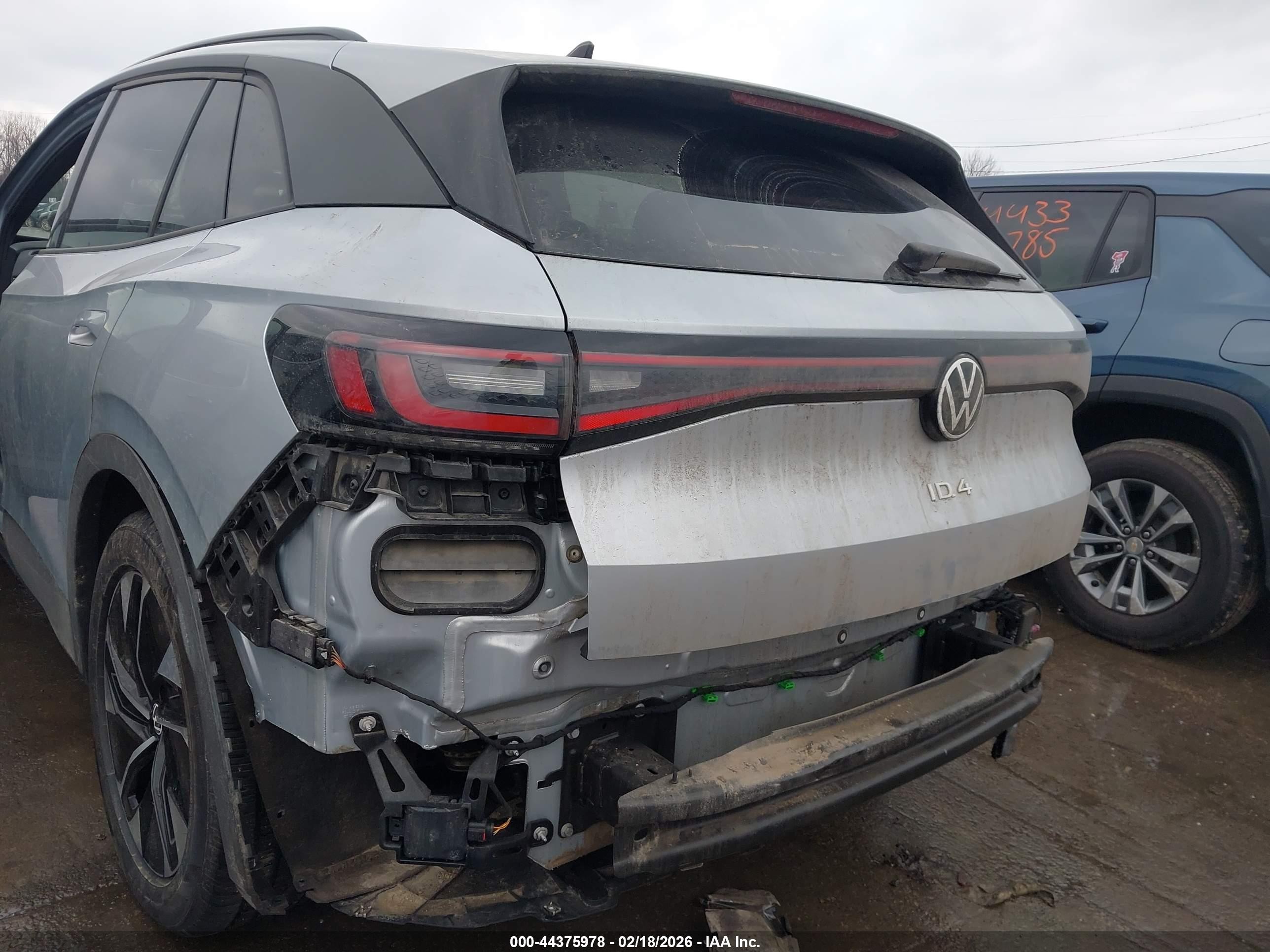 2021 Volkswagen Id.4 Pro Серебряный vin: WVGRMPE28MP023615