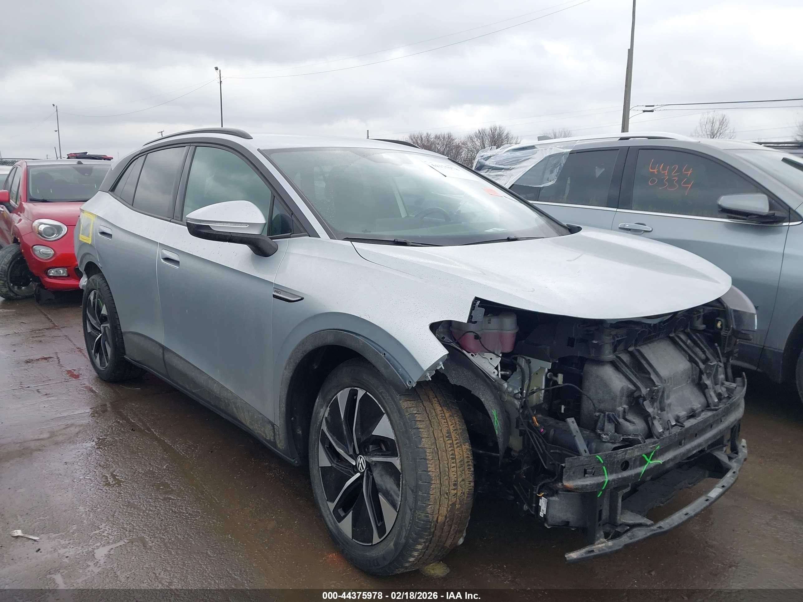2021 Volkswagen Id.4 Pro Серебряный vin: WVGRMPE28MP023615