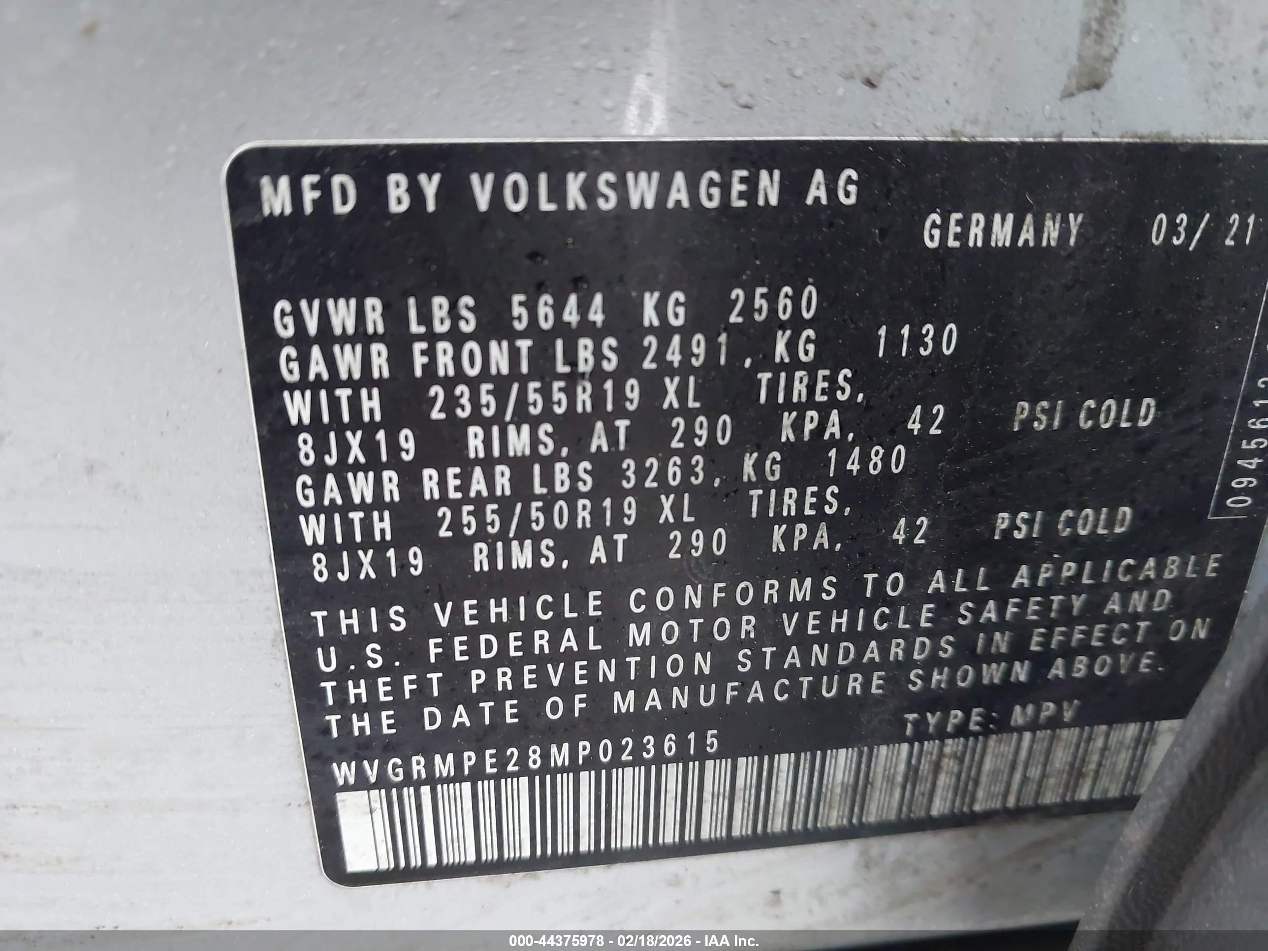 2021 Volkswagen Id.4 Pro Серебряный vin: WVGRMPE28MP023615