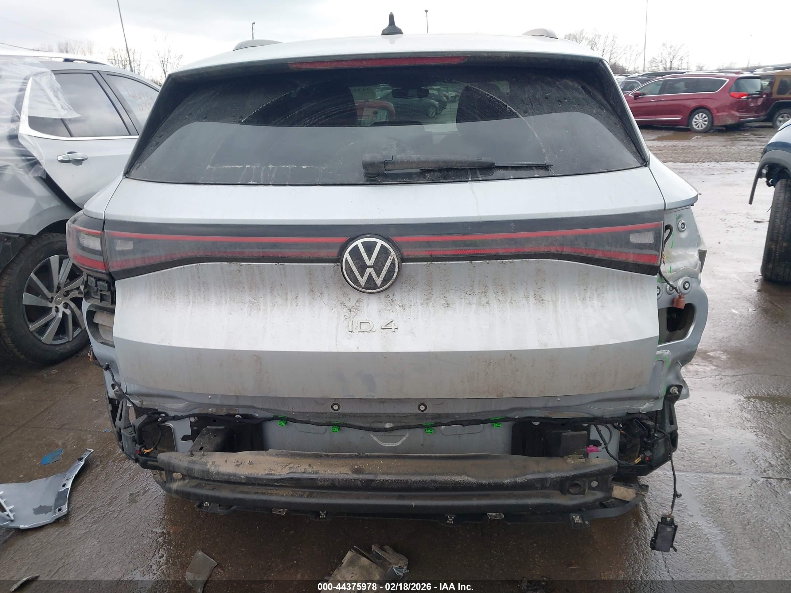 2021 Volkswagen Id.4 Pro Серебряный vin: WVGRMPE28MP023615