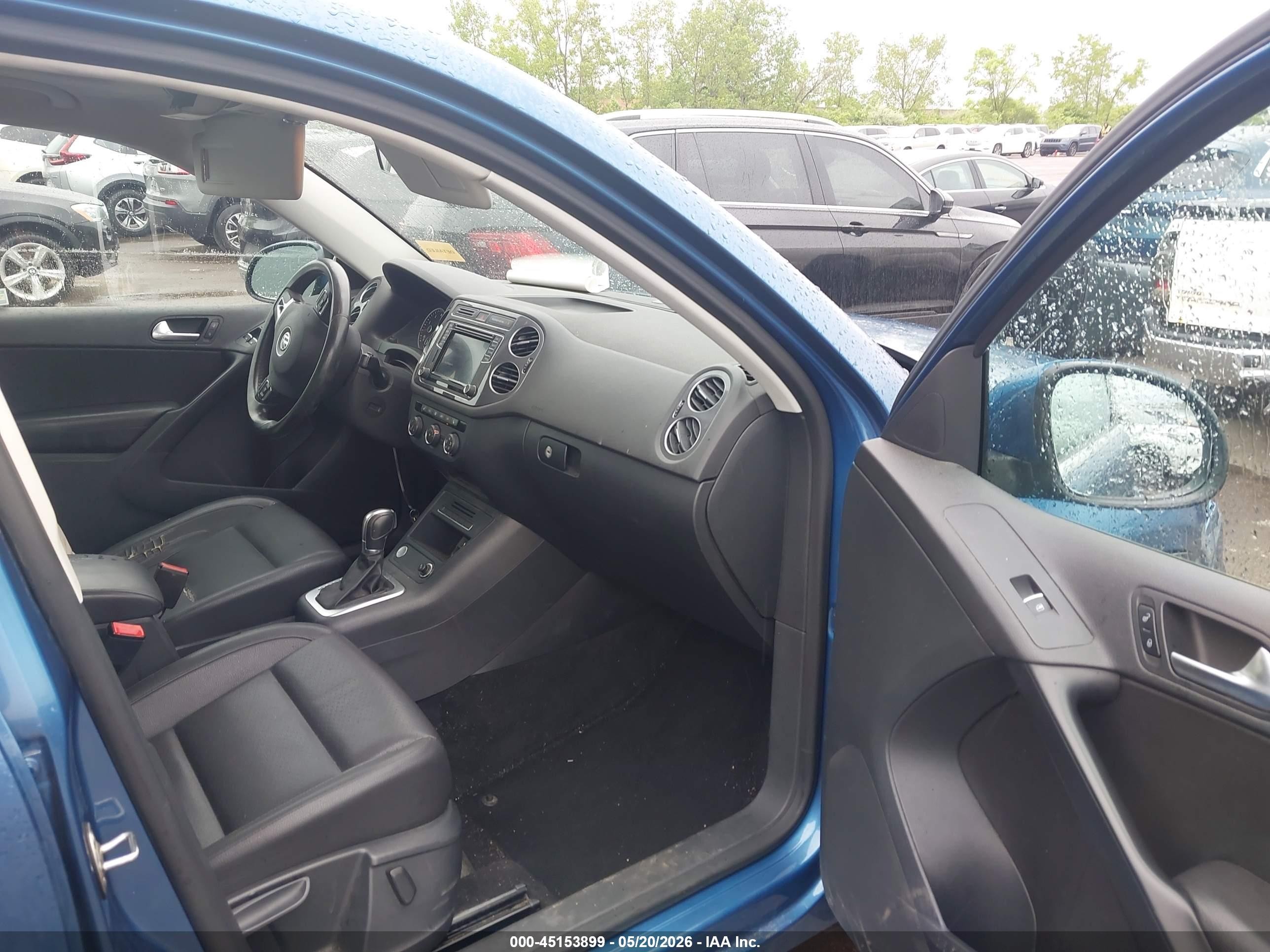 2017 Volkswagen Tiguan 2.0t Wolfsburg Edition Blue vin: WVGSV7AX2HW507498
