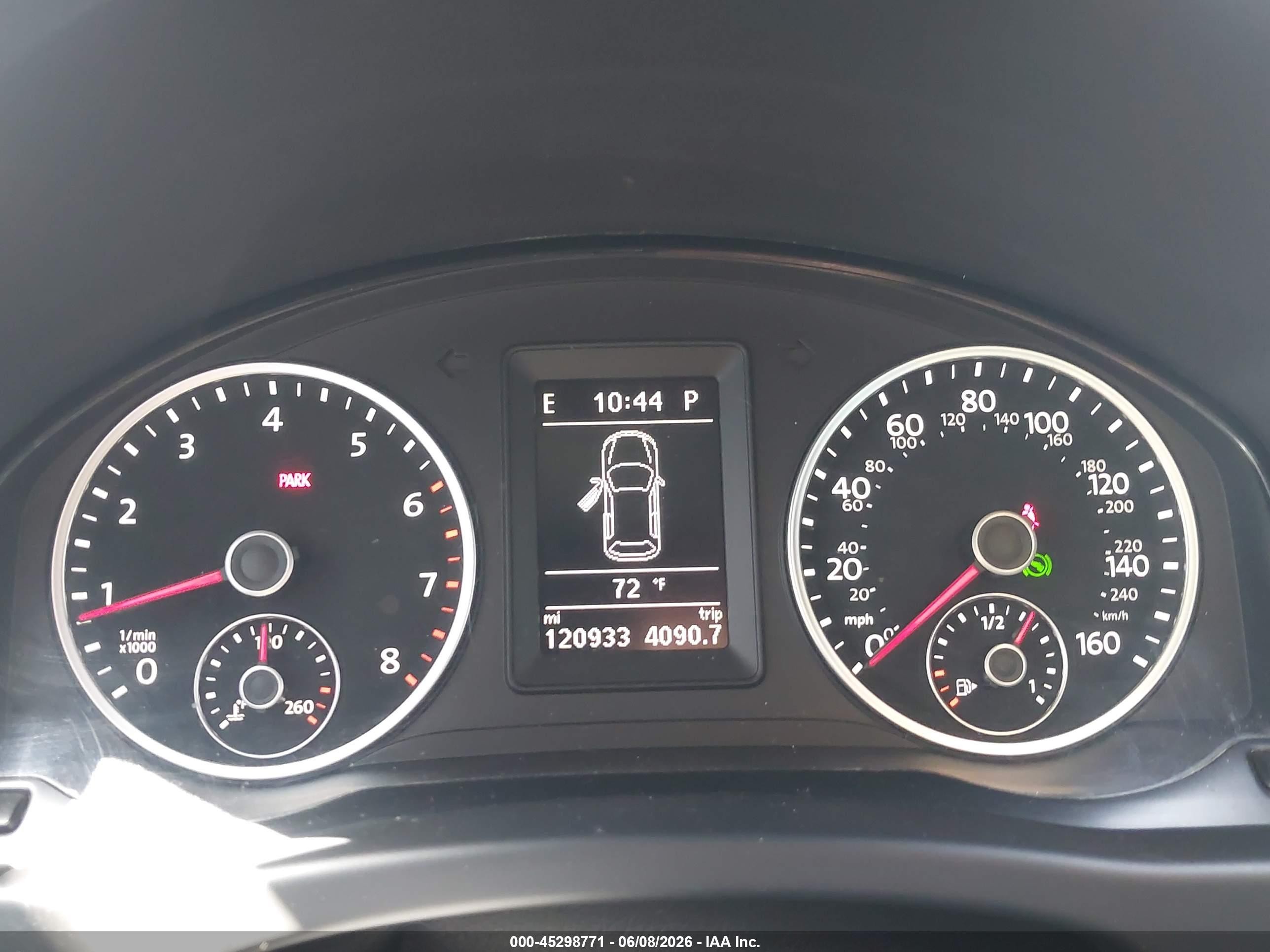 2017 Volkswagen Tiguan 2.0t Wolfsburg Edition Черный vin: WVGSV7AX4HK001226