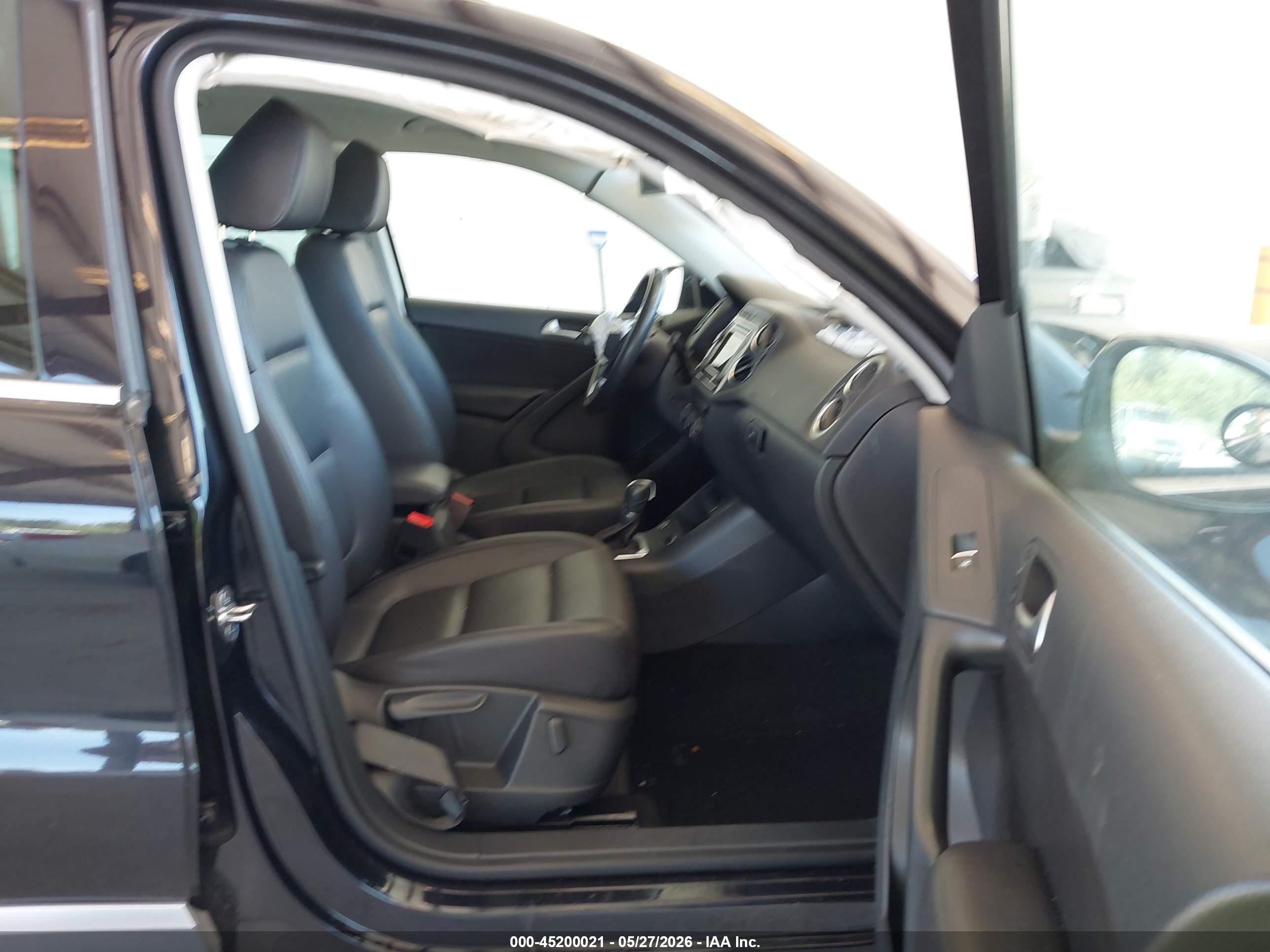 2017 Volkswagen Tiguan 2.0t Wolfsburg Edition Black vin: WVGSV7AX5HK011277