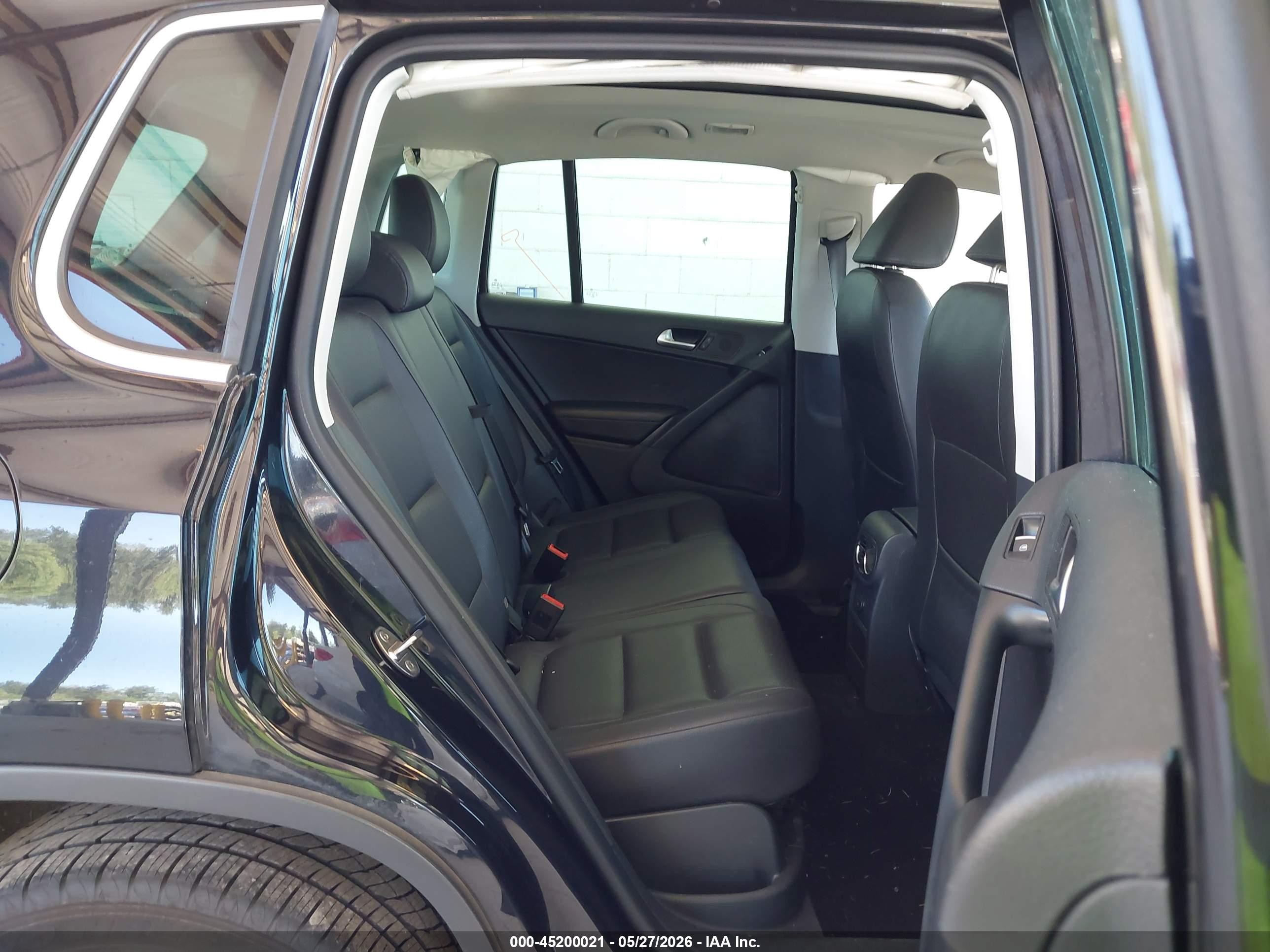 2017 Volkswagen Tiguan 2.0t Wolfsburg Edition Black vin: WVGSV7AX5HK011277