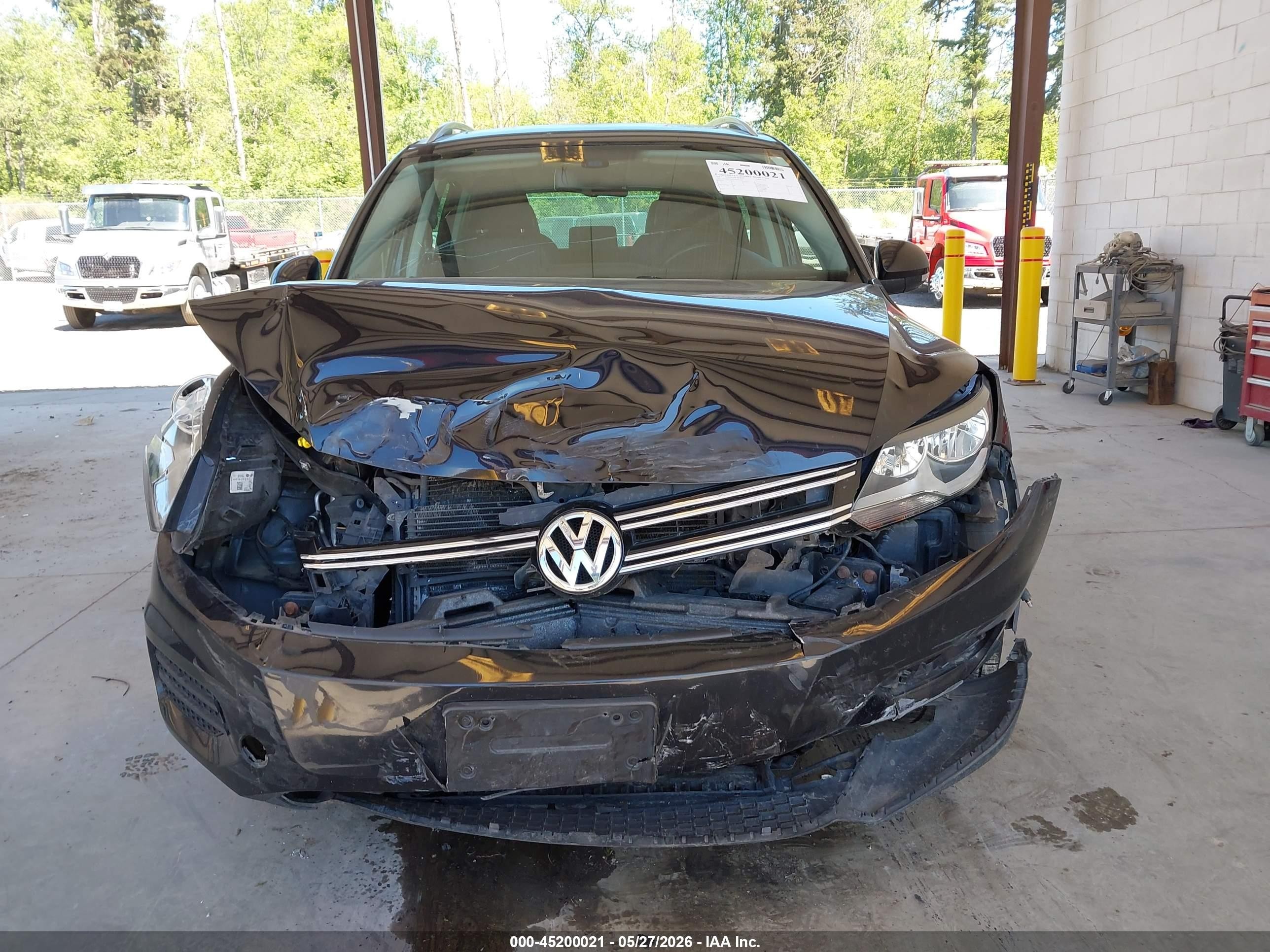 2017 Volkswagen Tiguan 2.0t Wolfsburg Edition Black vin: WVGSV7AX5HK011277