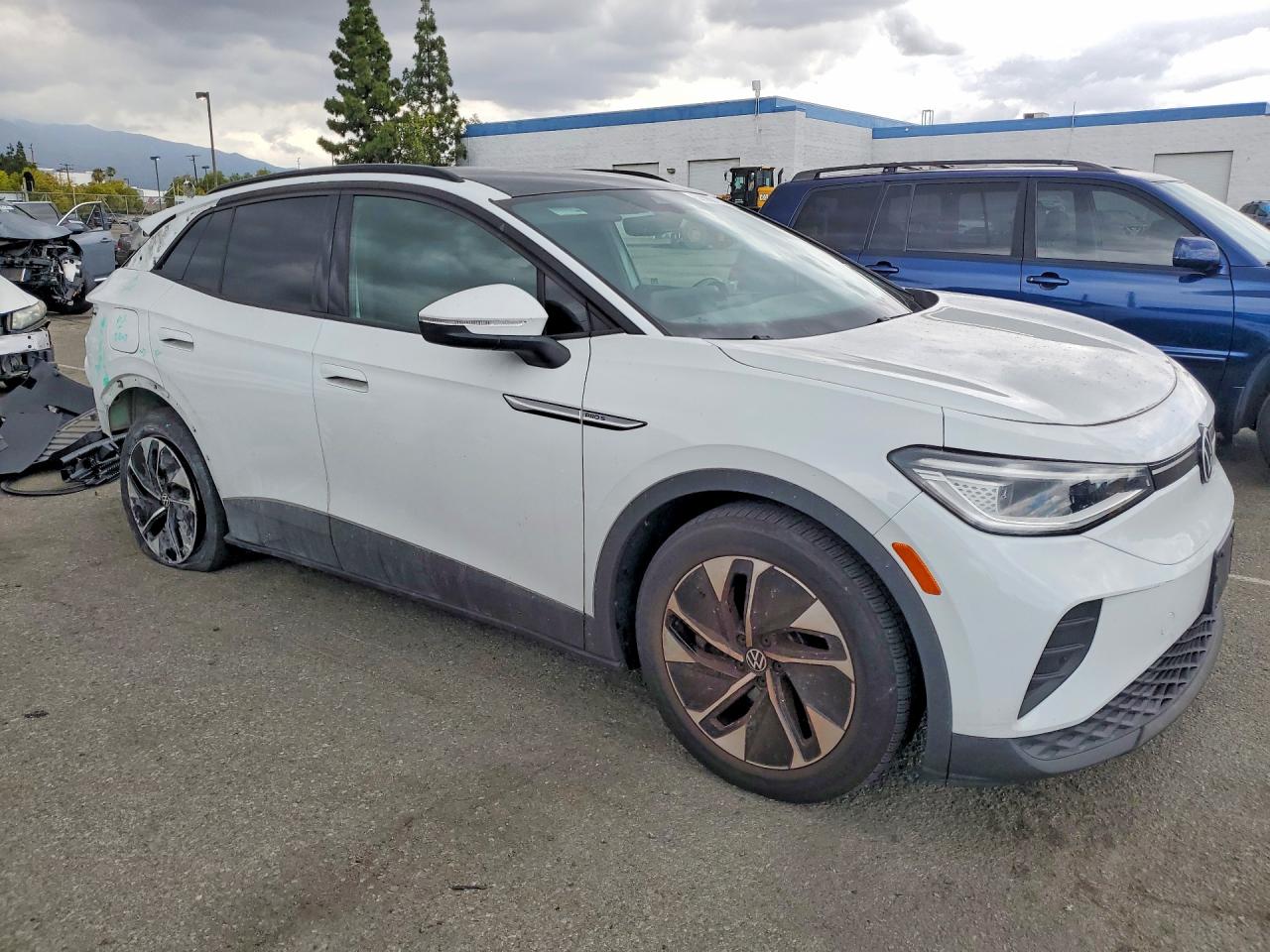 2021 Volkswagen Id.4 Pro S Белый vin: WVGTMPE2XMP028045