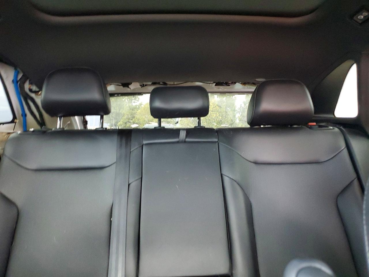 2021 Volkswagen Id.4 Pro S Белый vin: WVGTMPE2XMP028045