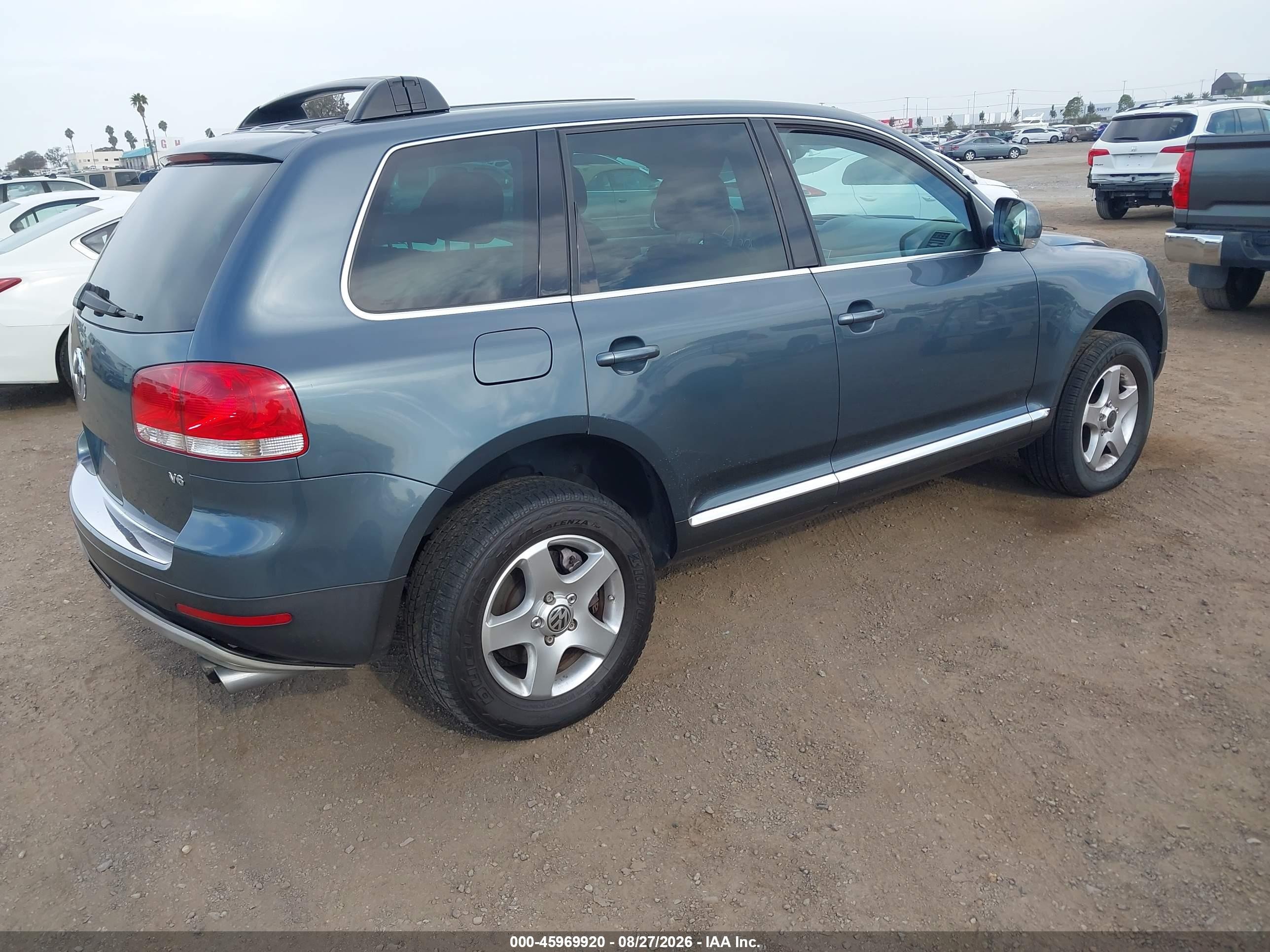 2004 Volkswagen Touareg V6 Серый vin: WVGZC67L14D002321