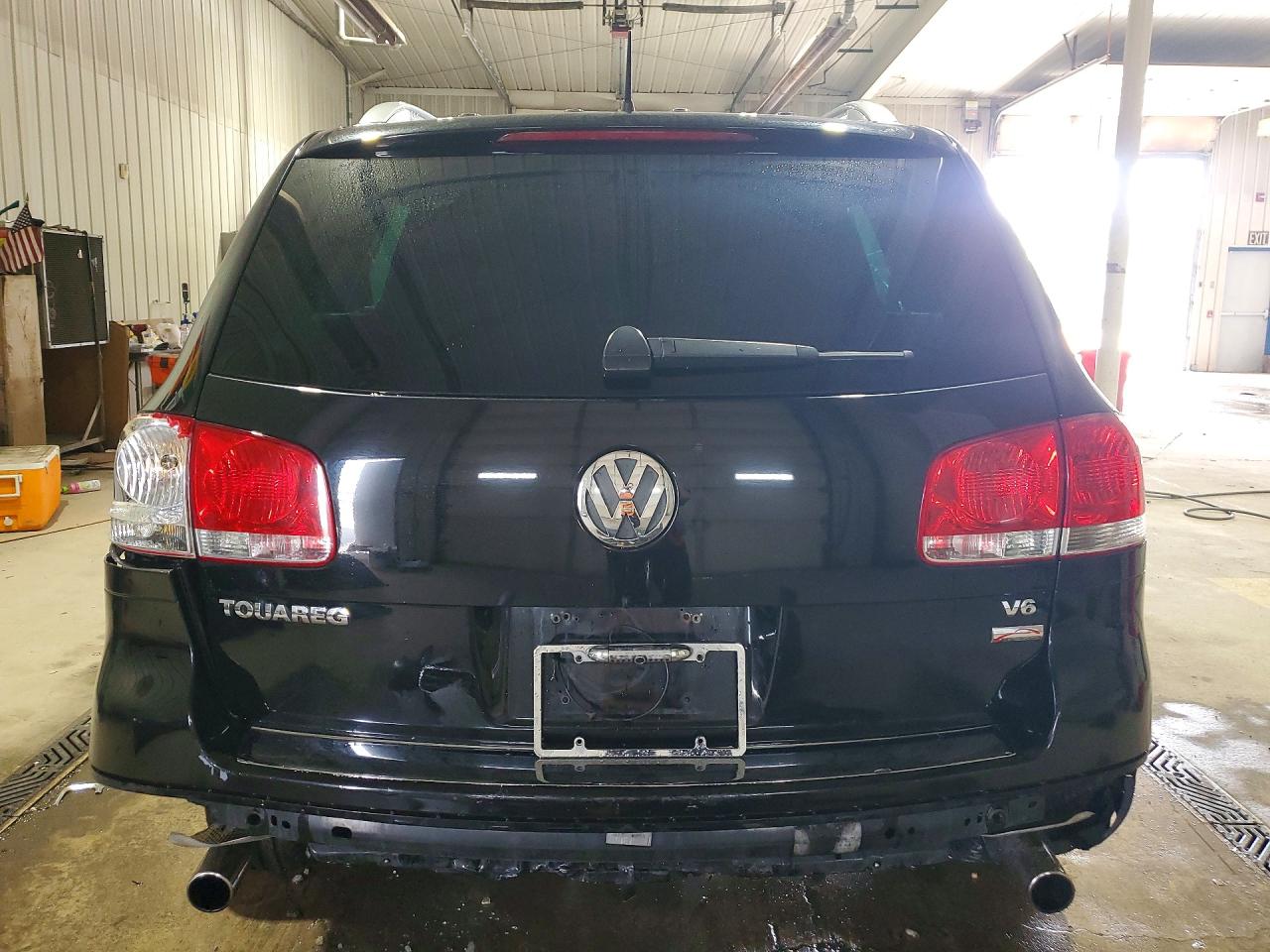 2007 Volkswagen Touareg V6 Black vin: WVGZE77L57D009406
