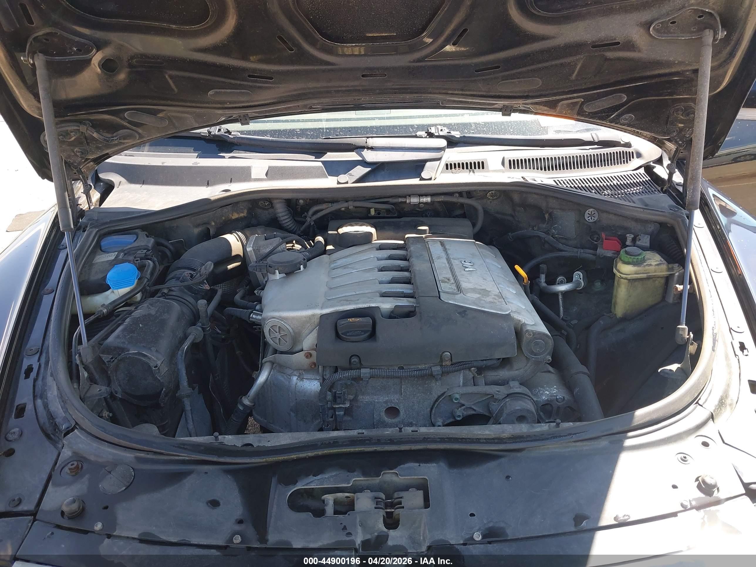 2006 Volkswagen Touareg V6 Черный vin: WVGZG77L26D006276