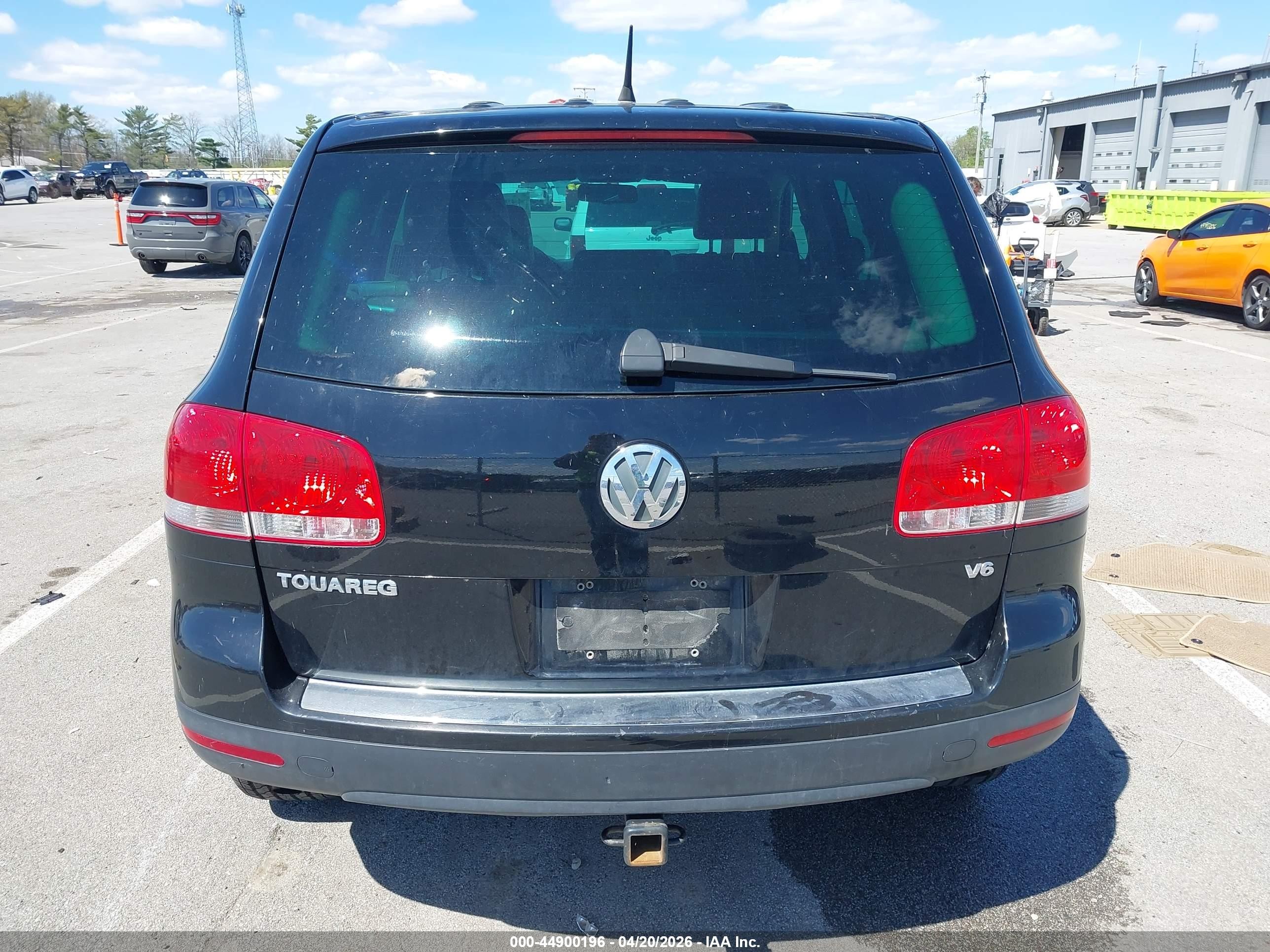 2006 Volkswagen Touareg V6 Черный vin: WVGZG77L26D006276
