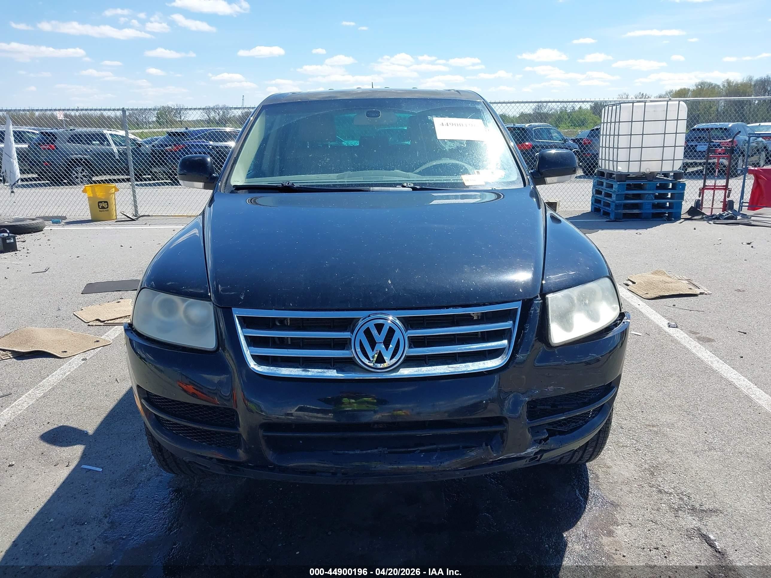 2006 Volkswagen Touareg V6 Черный vin: WVGZG77L26D006276