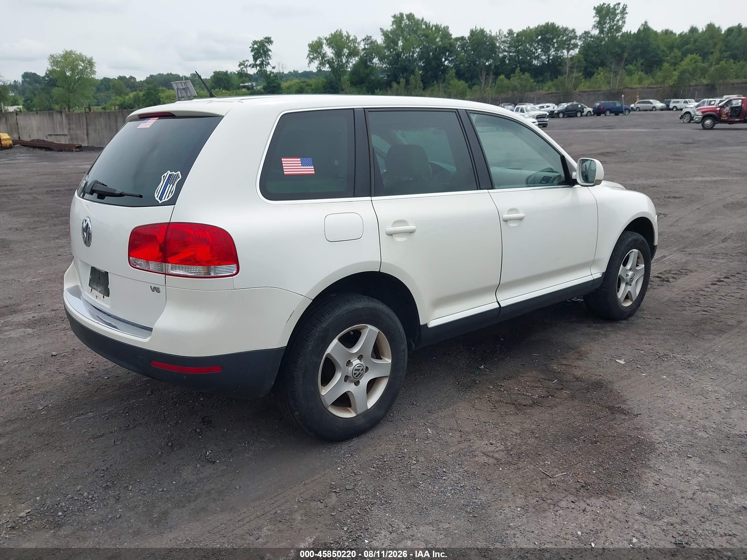 2006 Volkswagen Touareg V6 White vin: WVGZG77L26D043277