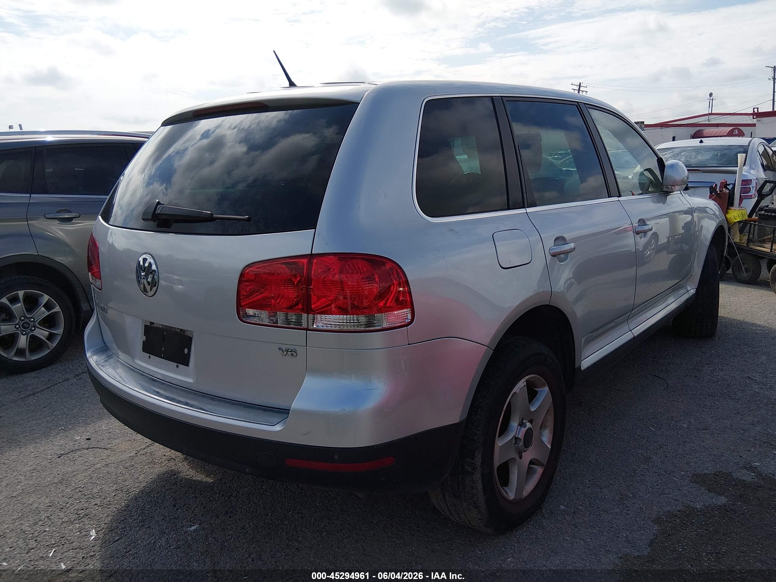 2006 Volkswagen Touareg V6 Gray vin: WVGZG77L36D007680