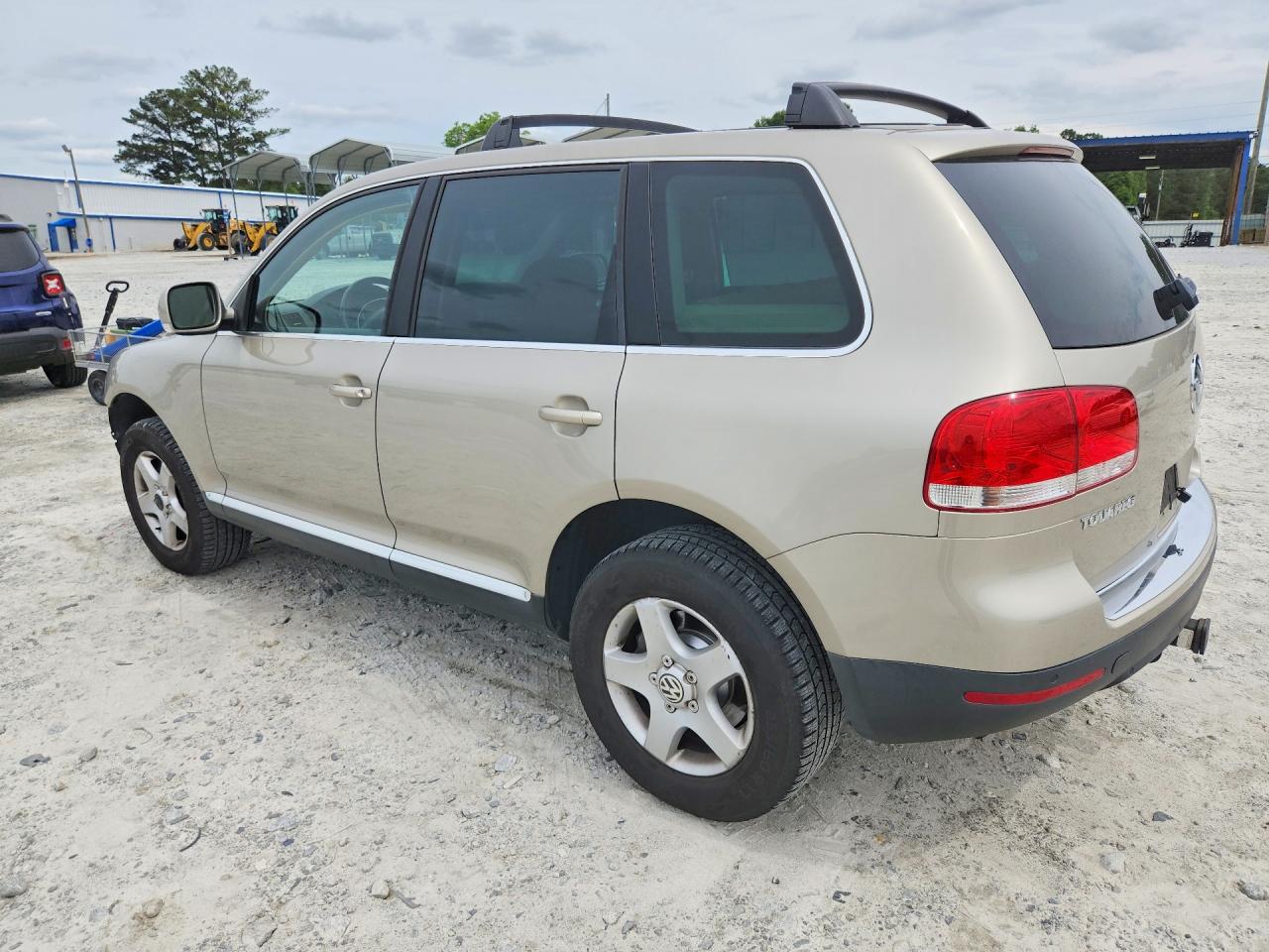 2005 Volkswagen Touareg 3.2 Beige vin: WVGZG77L85D083930