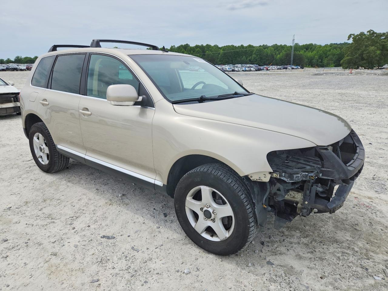 2005 Volkswagen Touareg 3.2 Beige vin: WVGZG77L85D083930
