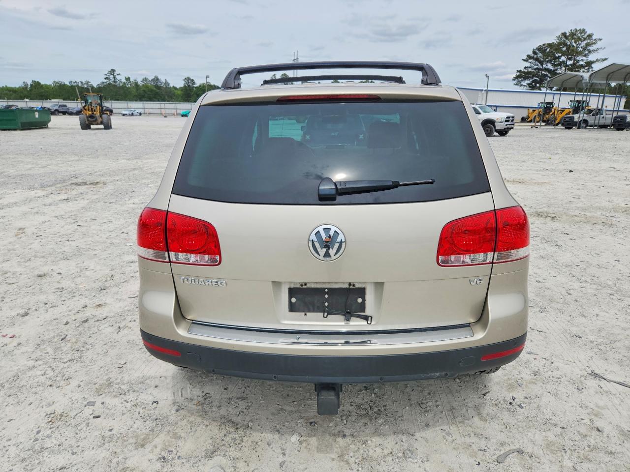 2005 Volkswagen Touareg 3.2 Beige vin: WVGZG77L85D083930
