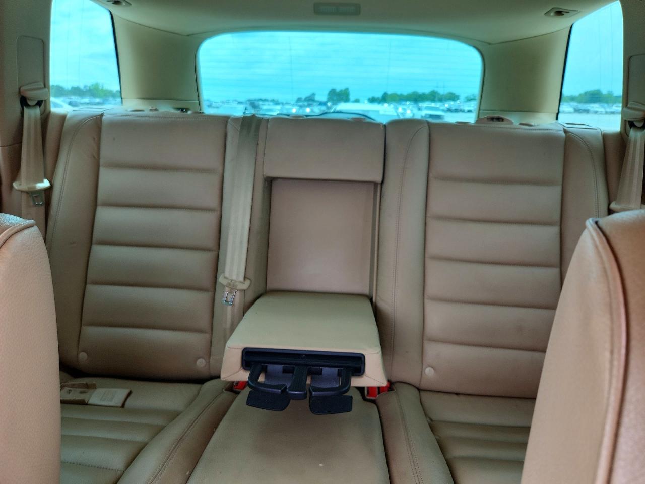 2005 Volkswagen Touareg 3.2 Beige vin: WVGZG77L85D083930