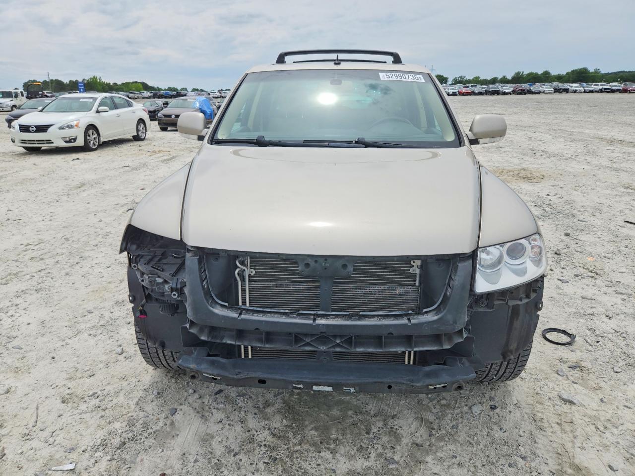 2005 Volkswagen Touareg 3.2 Beige vin: WVGZG77L85D083930