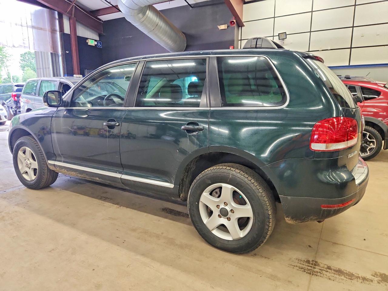 2005 Volkswagen Touareg 3.2 Green vin: WVGZG77LX5D031330
