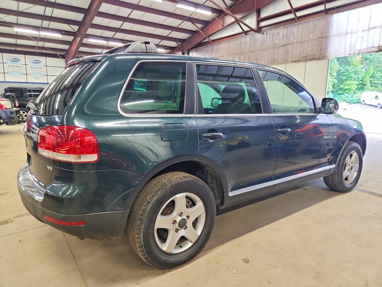 2005 Volkswagen Touareg 3.2 Green vin: WVGZG77LX5D031330