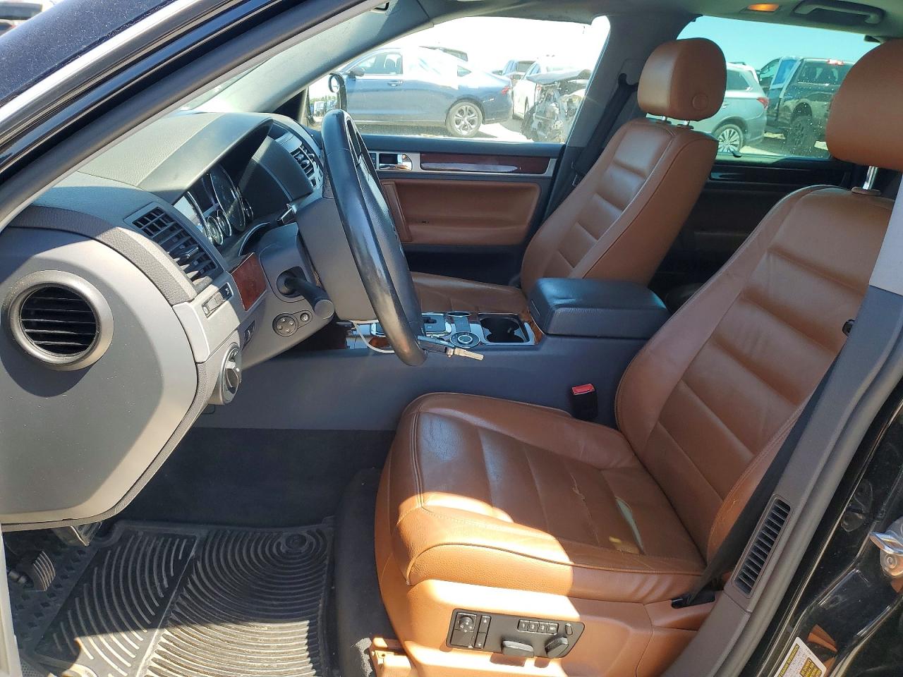 2006 Volkswagen Touareg 4.2 Black vin: WVGZM77L06D043531
