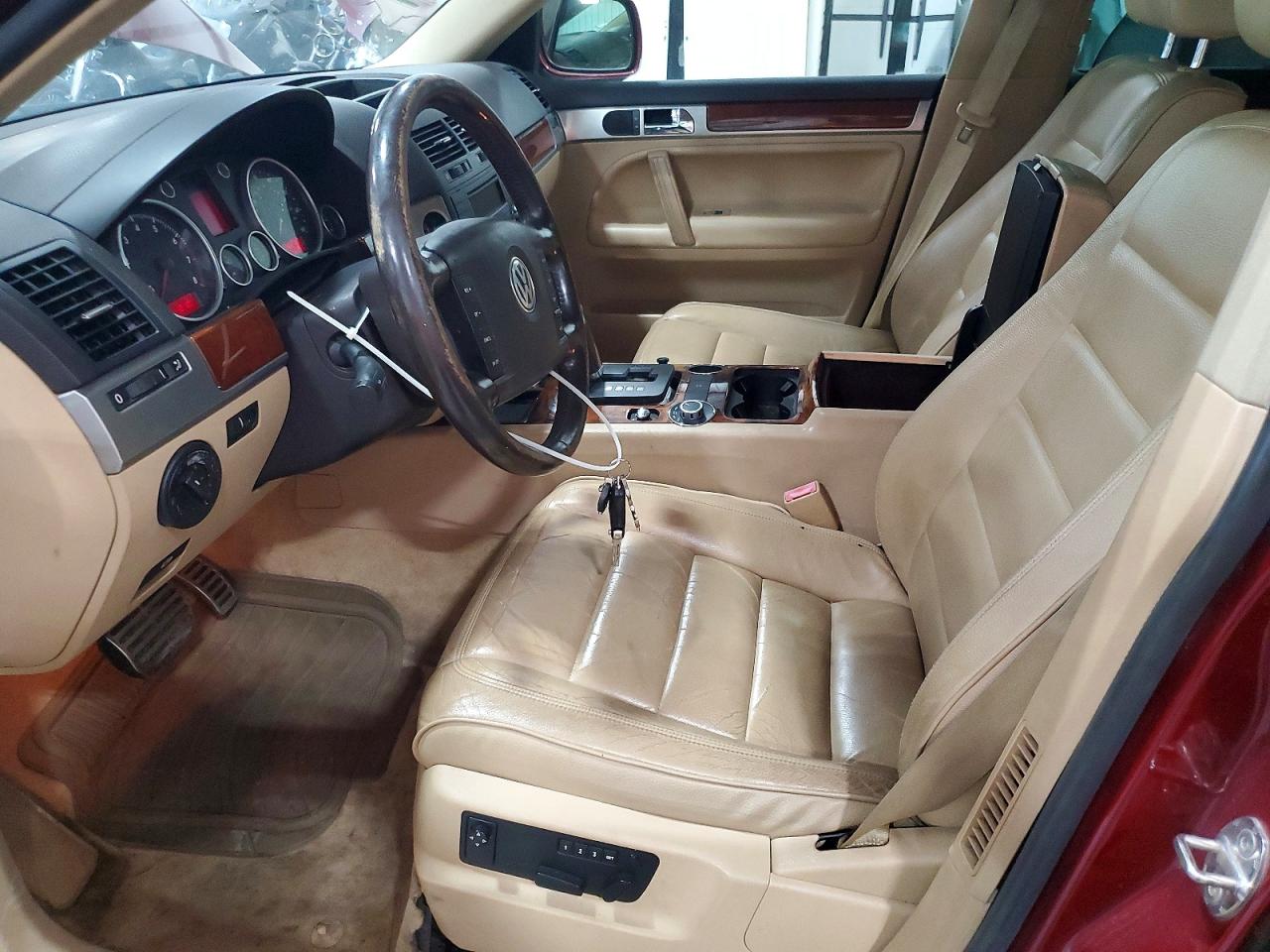 2005 Volkswagen Touareg 4.2 Burgundy vin: WVGZM77L85D072550