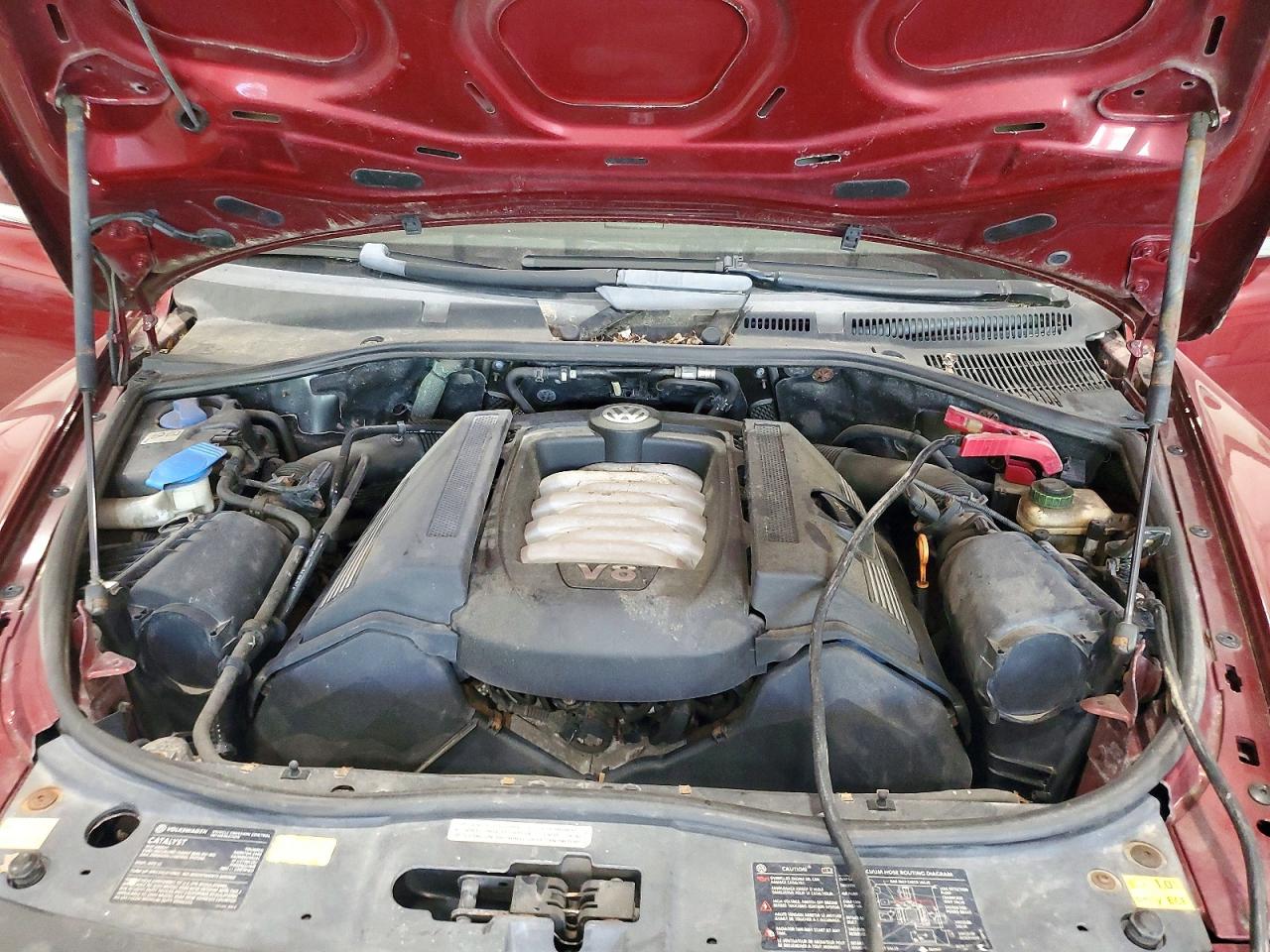 2005 Volkswagen Touareg 4.2 Burgundy vin: WVGZM77L85D072550