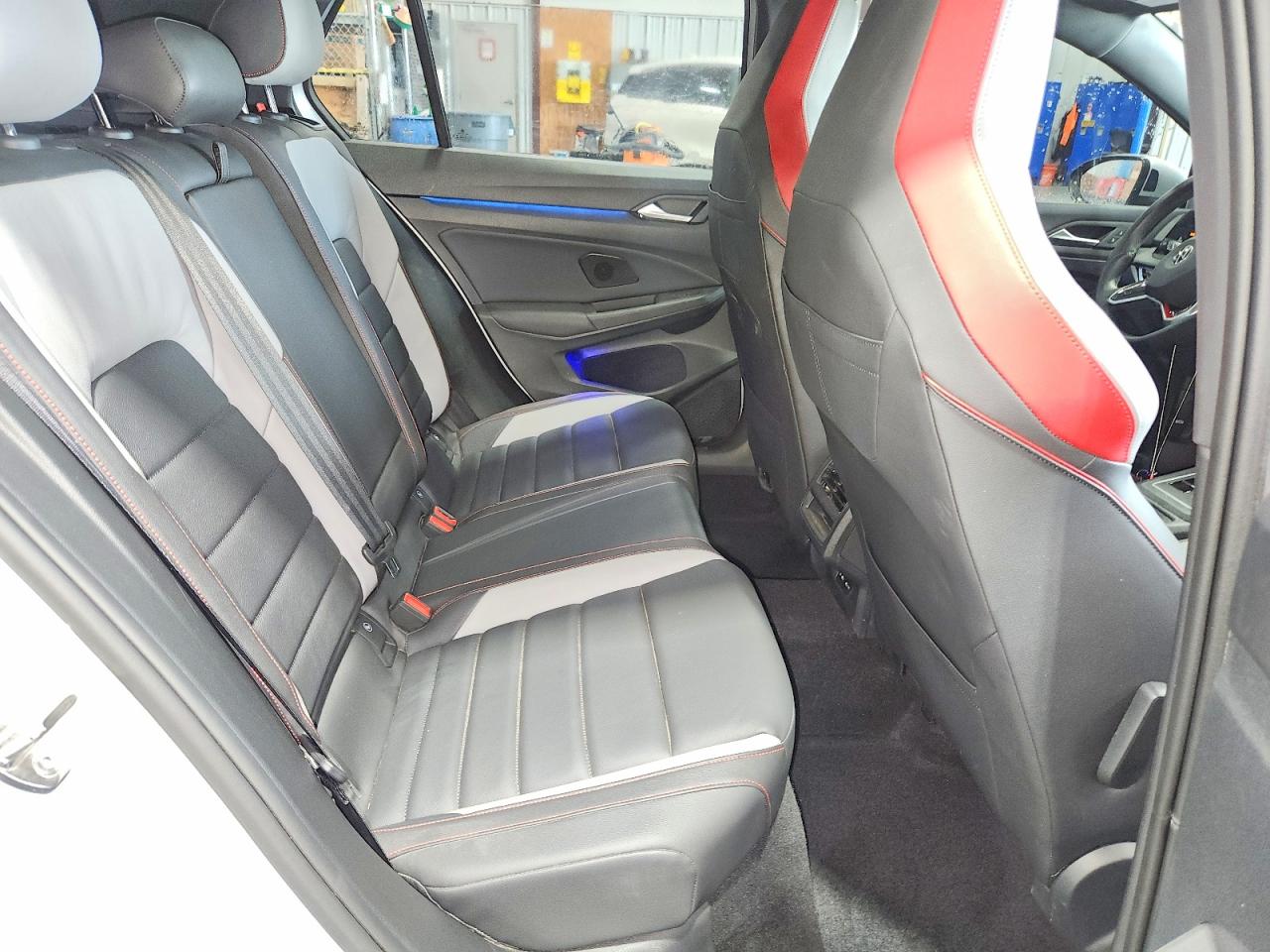2022 Volkswagen Gti Se Silver vin: WVW387CD5NW121172
