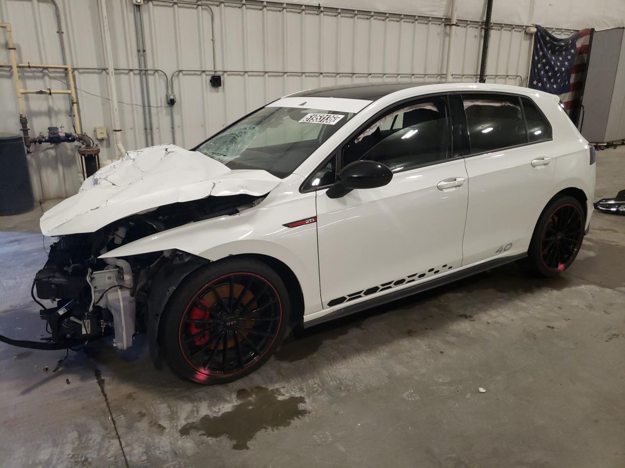 2023 Volkswagen Gti 40th Anniversary Белый vin: WVW9A7CD7PW197641 Damage: Left Front Fender, Severe Damage, Replacement Required