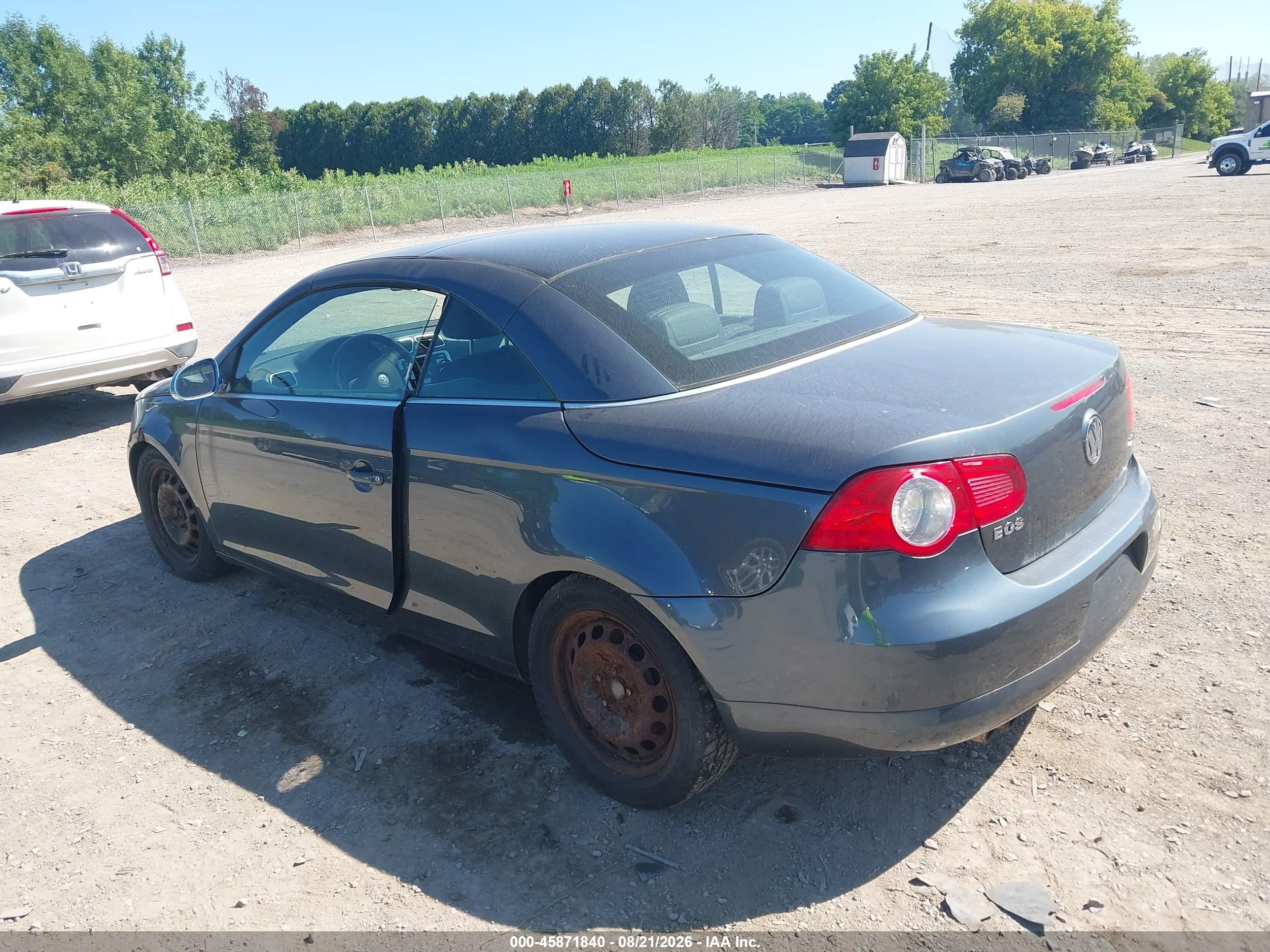 2008 Volkswagen Eos Turbo Blue vin: WVWAA71F38V048023
