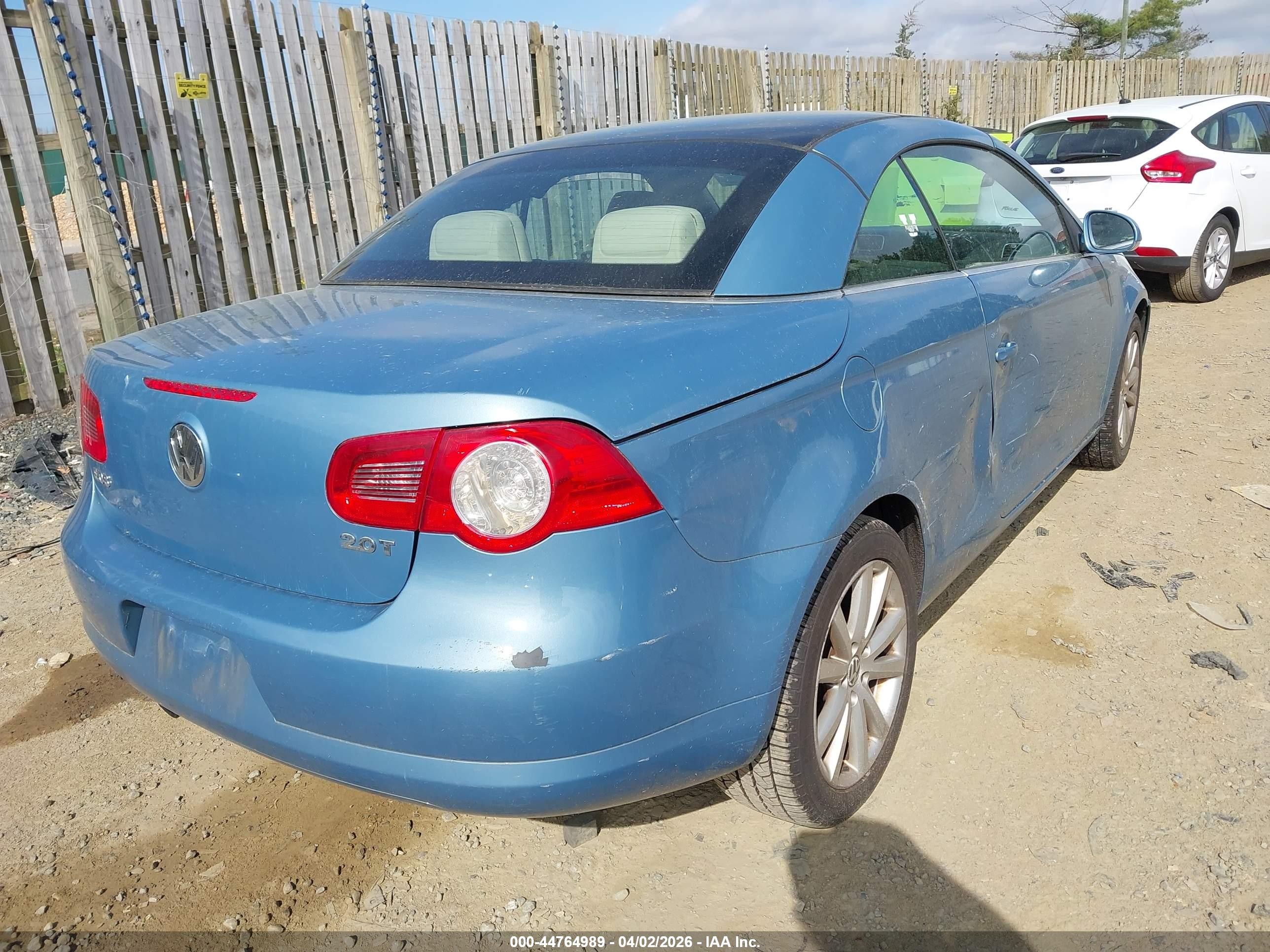 2007 Volkswagen Eos 2.0t Blue vin: WVWAA71F77V043468