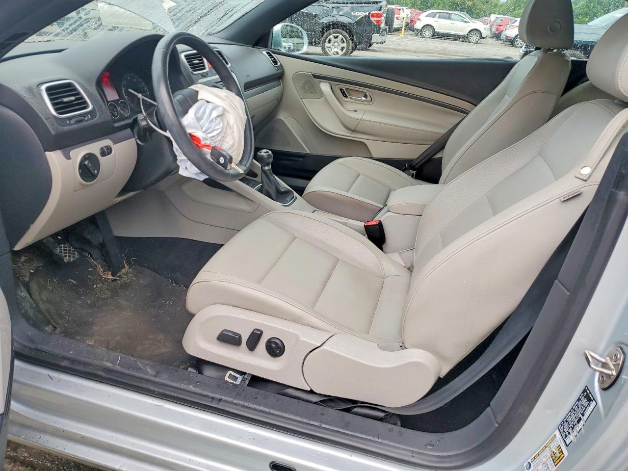 2007 Volkswagen Eos Base Silver vin: WVWAA71F77V047049