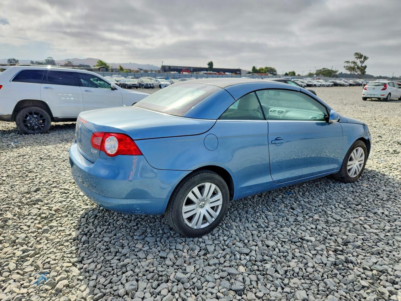 2008 Volkswagen Eos Turbo Blue vin: WVWAA71F78V049157