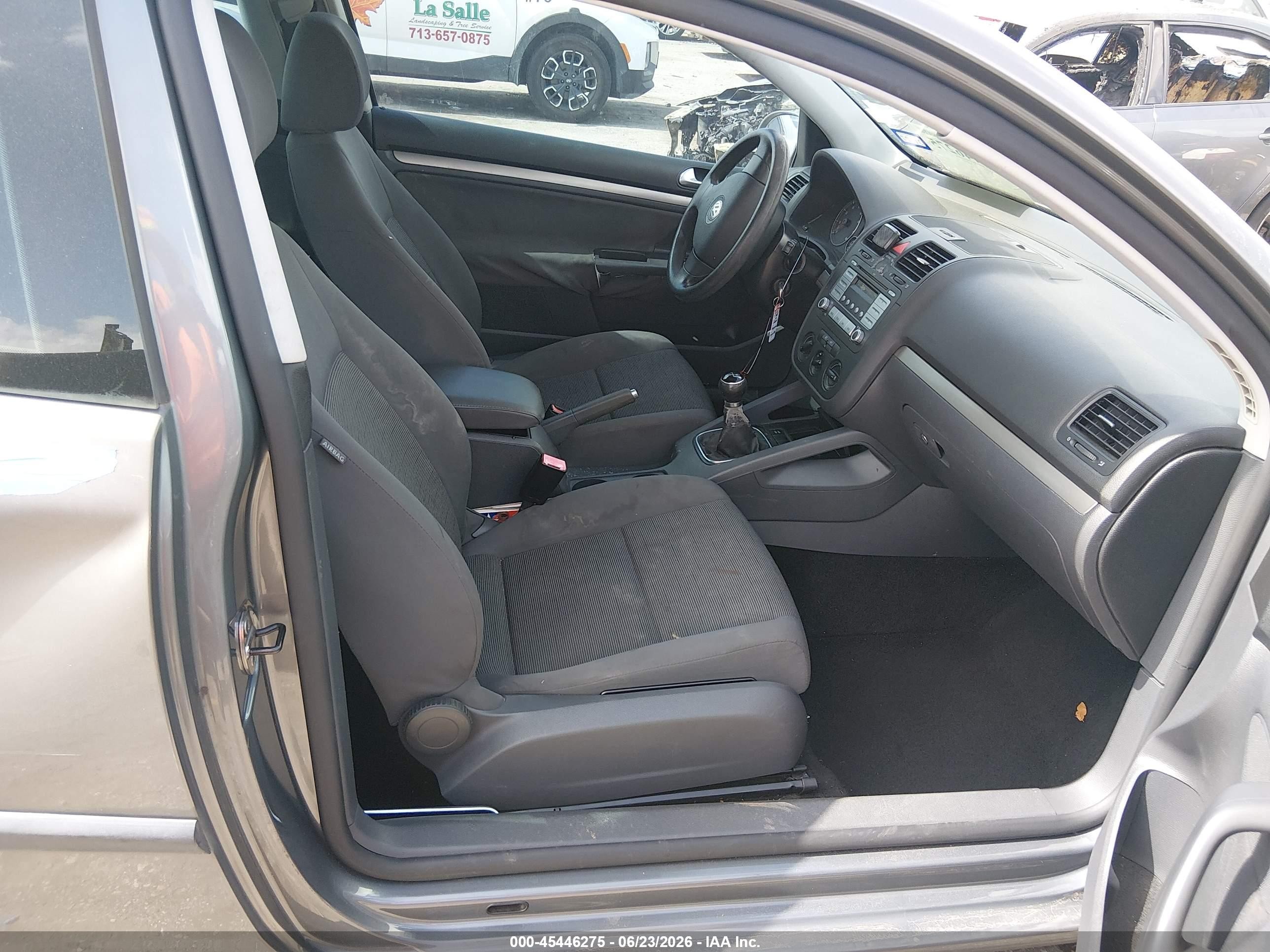 2008 Volkswagen Rabbit S Gray vin: WVWAA71K38W199919
