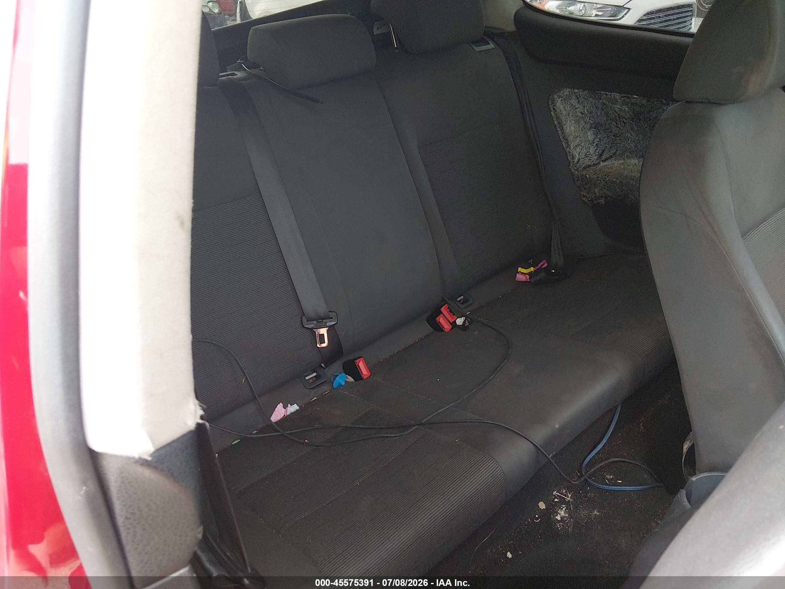 2008 Volkswagen Rabbit S Красный vin: WVWAA71K88W117666
