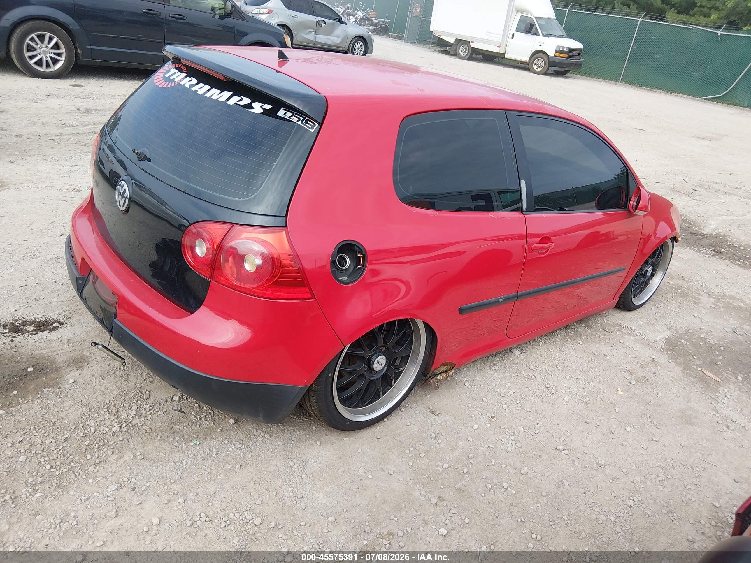 2008 Volkswagen Rabbit S Красный vin: WVWAA71K88W117666