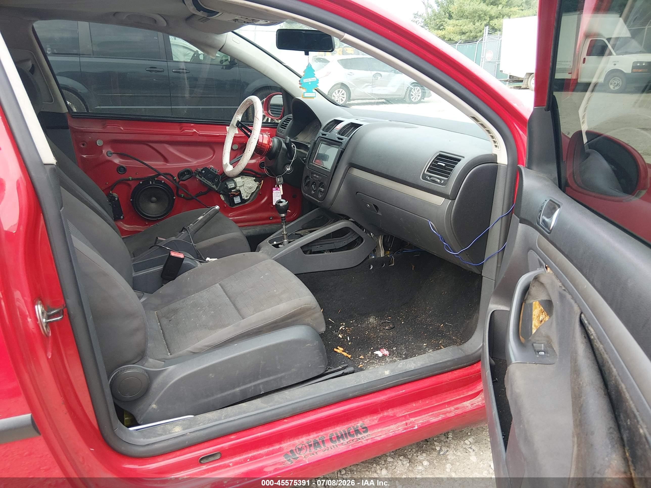 2008 Volkswagen Rabbit S Красный vin: WVWAA71K88W117666