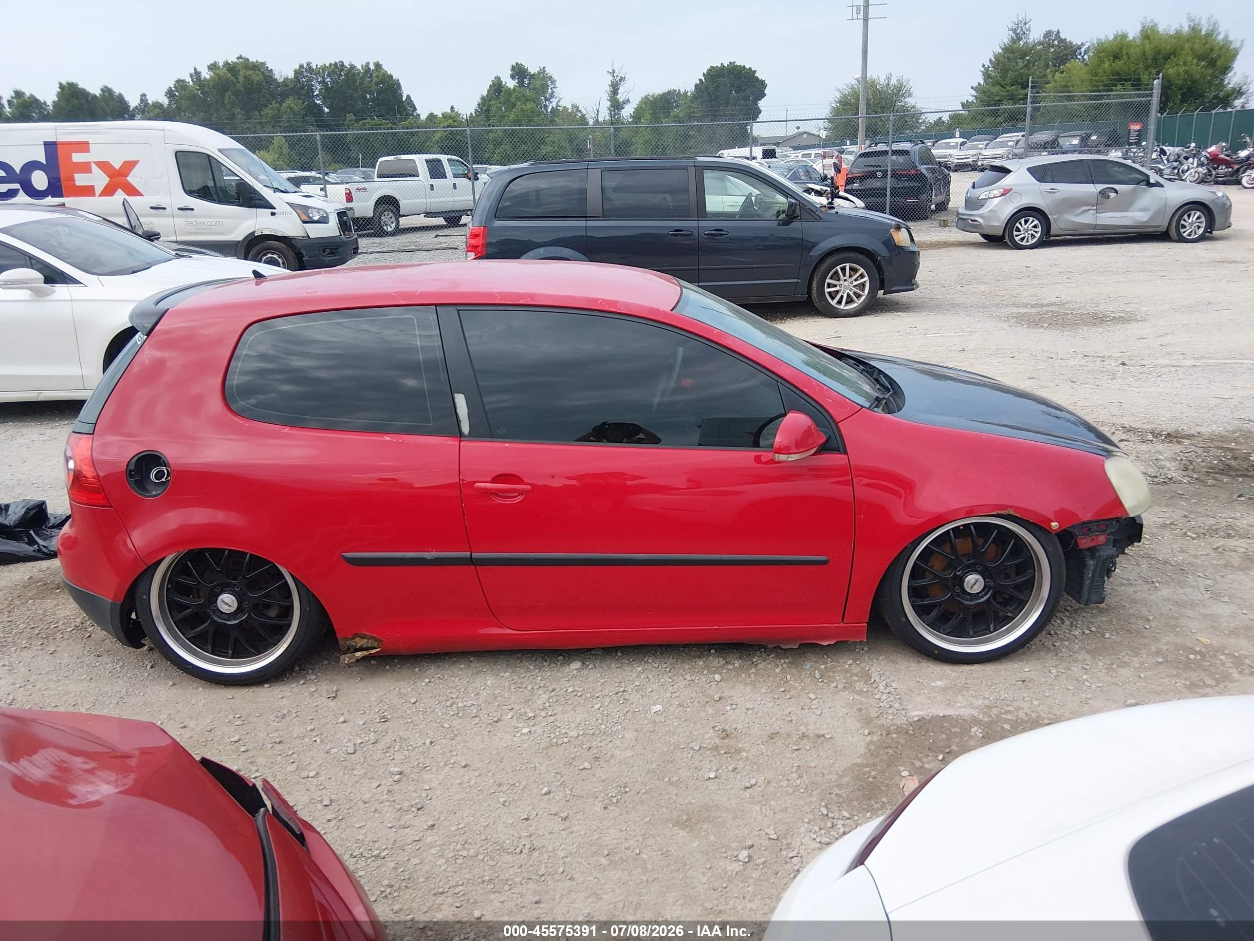 2008 Volkswagen Rabbit S Красный vin: WVWAA71K88W117666