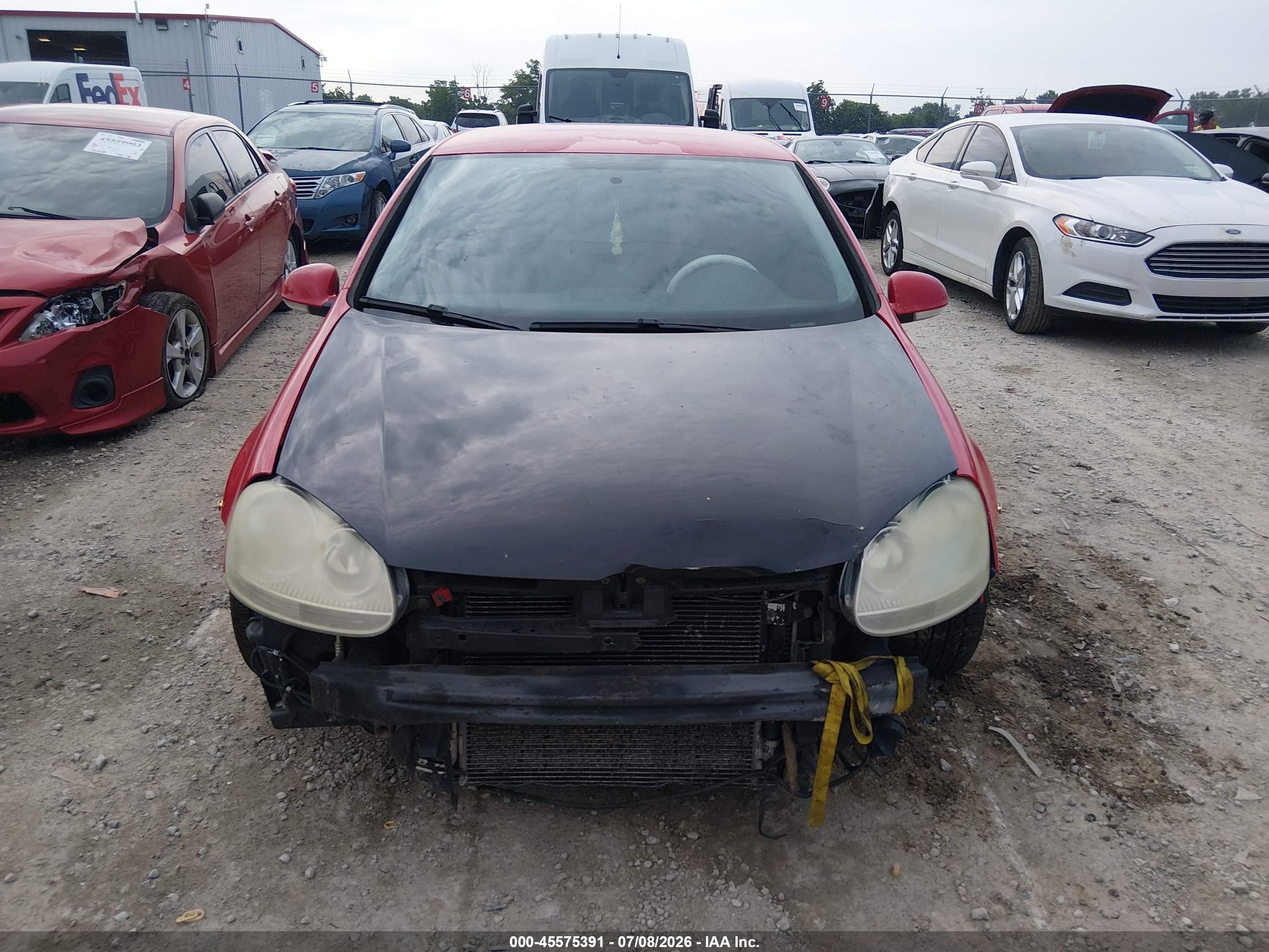 2008 Volkswagen Rabbit S Красный vin: WVWAA71K88W117666