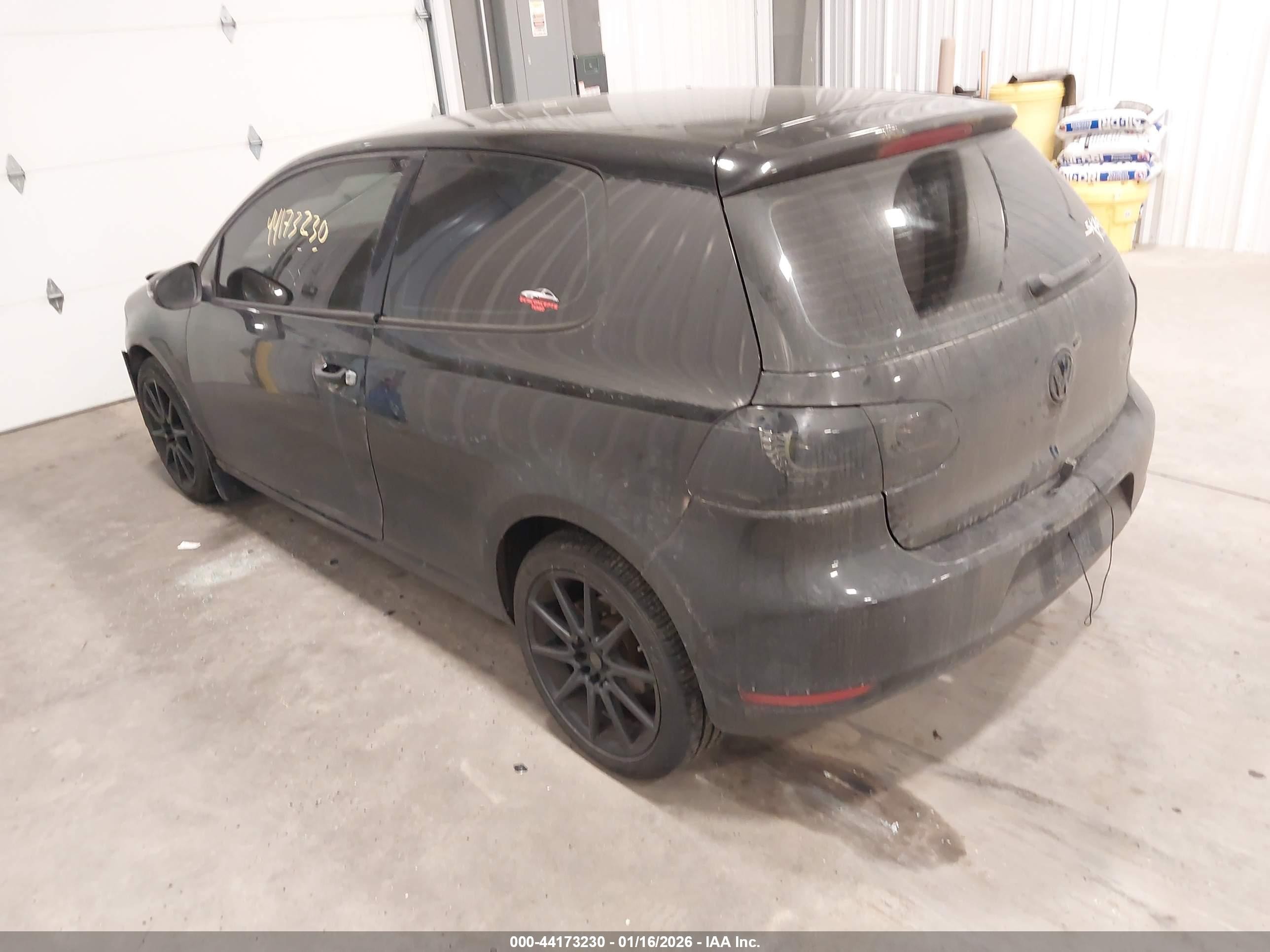 2010 Volkswagen Golf 2-door Black vin: WVWAA7AJ0AW093022