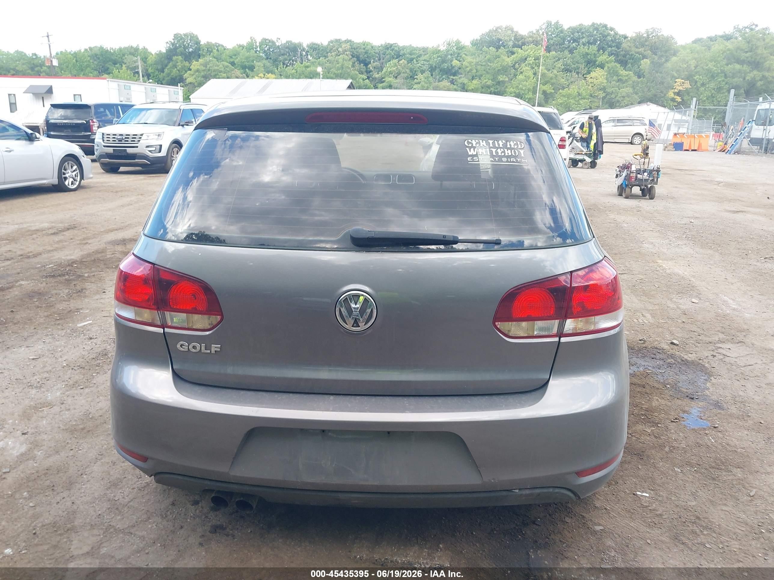2010 Volkswagen Golf 2-door Gray vin: WVWAA7AJ9AW273874