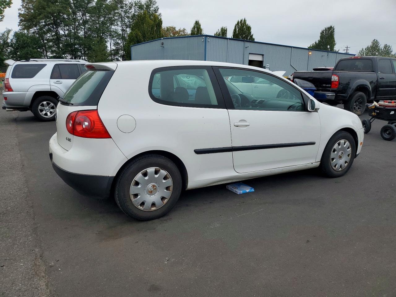2008 Volkswagen Rabbit Белый vin: WVWAB71K28W244636