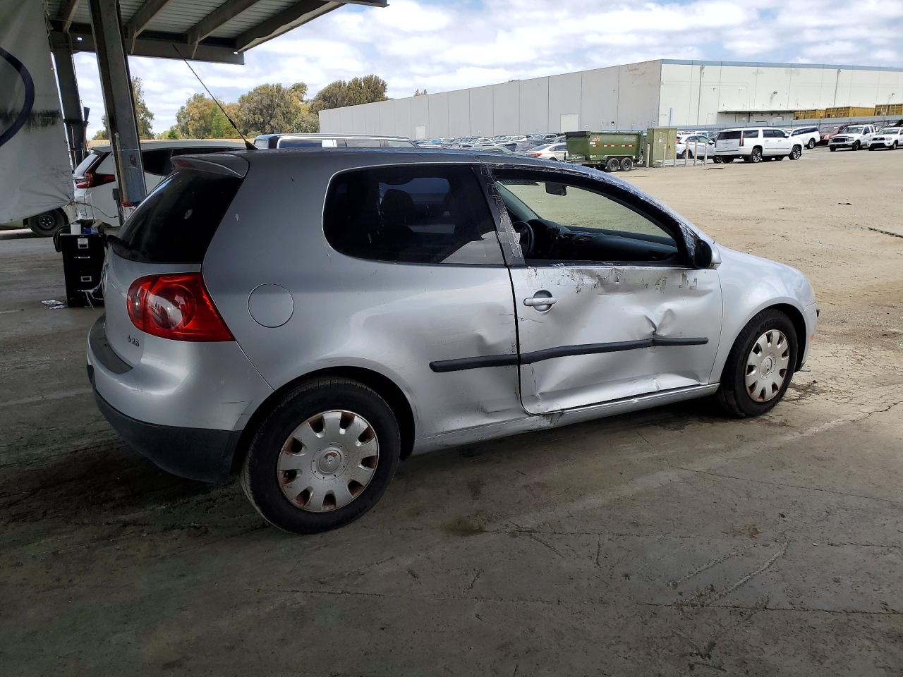 2009 Volkswagen Rabbit Silver vin: WVWAB71K39W087474
