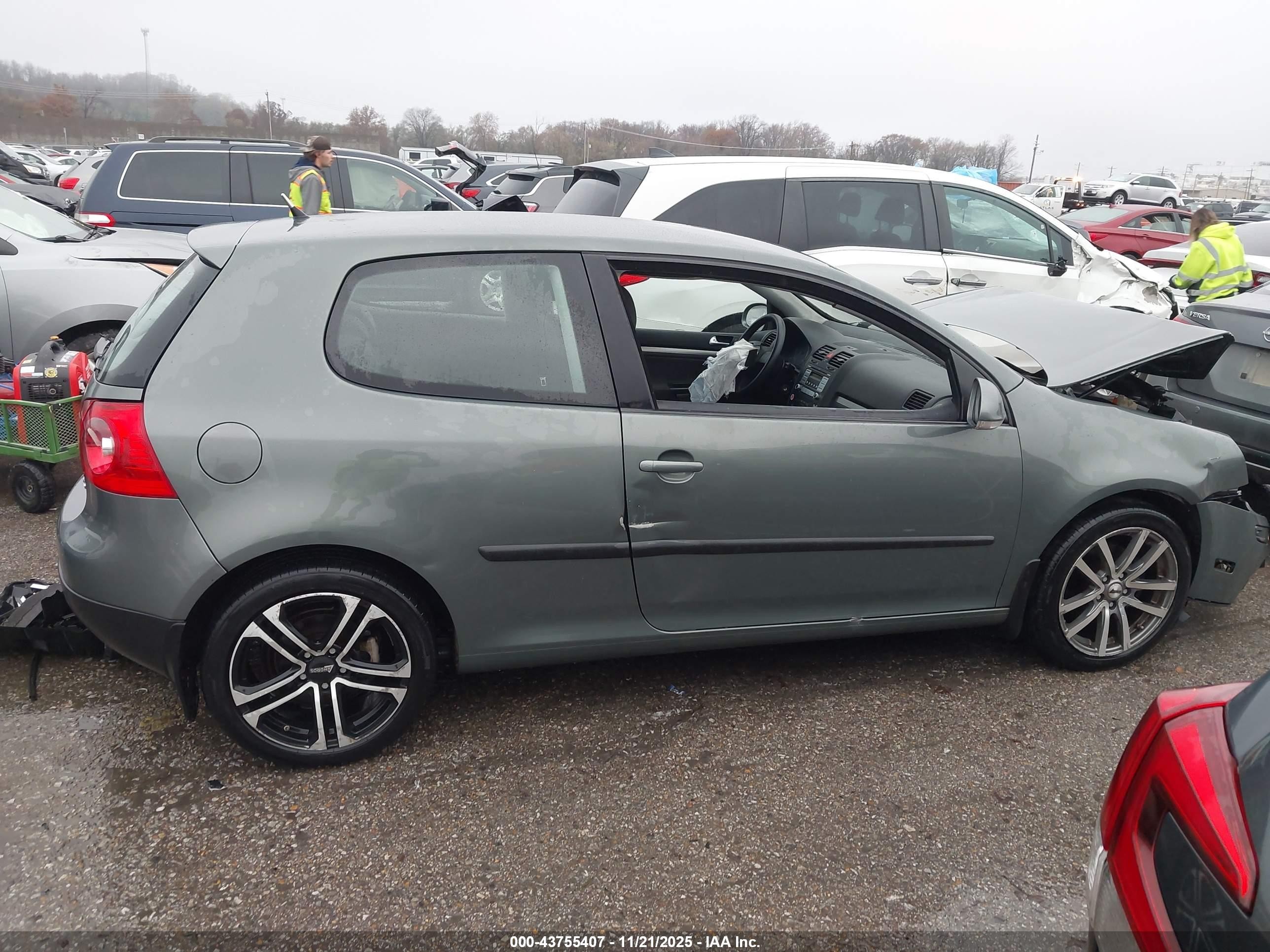 2008 Volkswagen Rabbit S Gray vin: WVWAB71K88W236931