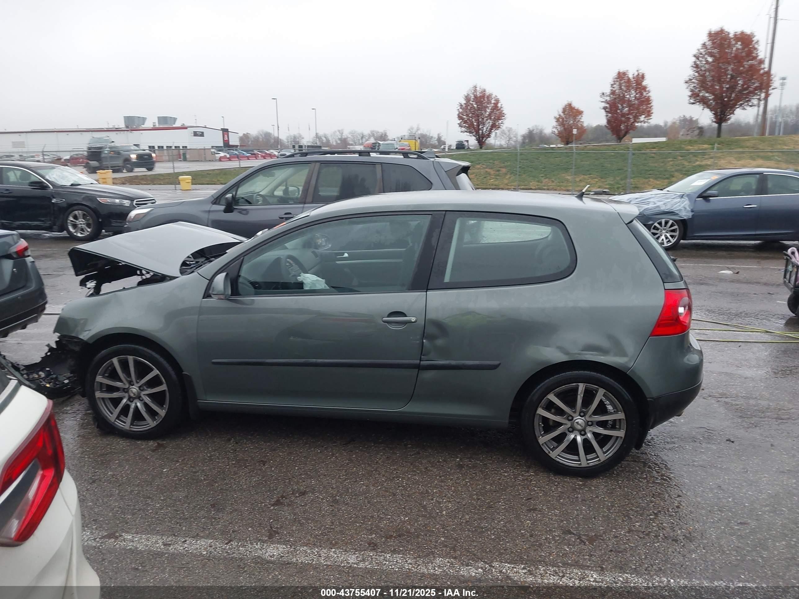 2008 Volkswagen Rabbit S Gray vin: WVWAB71K88W236931